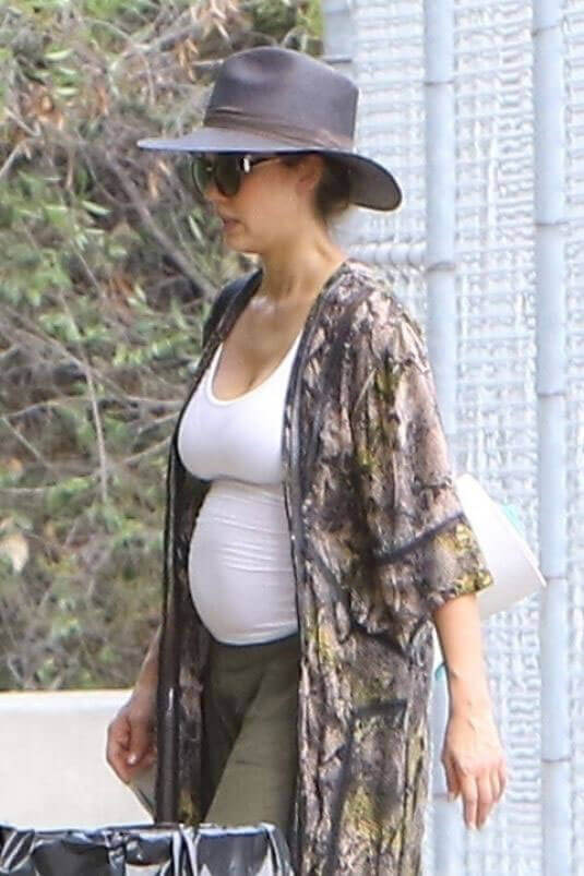 Pregnant Jessica Alba show baby bump Stills out in Westwood