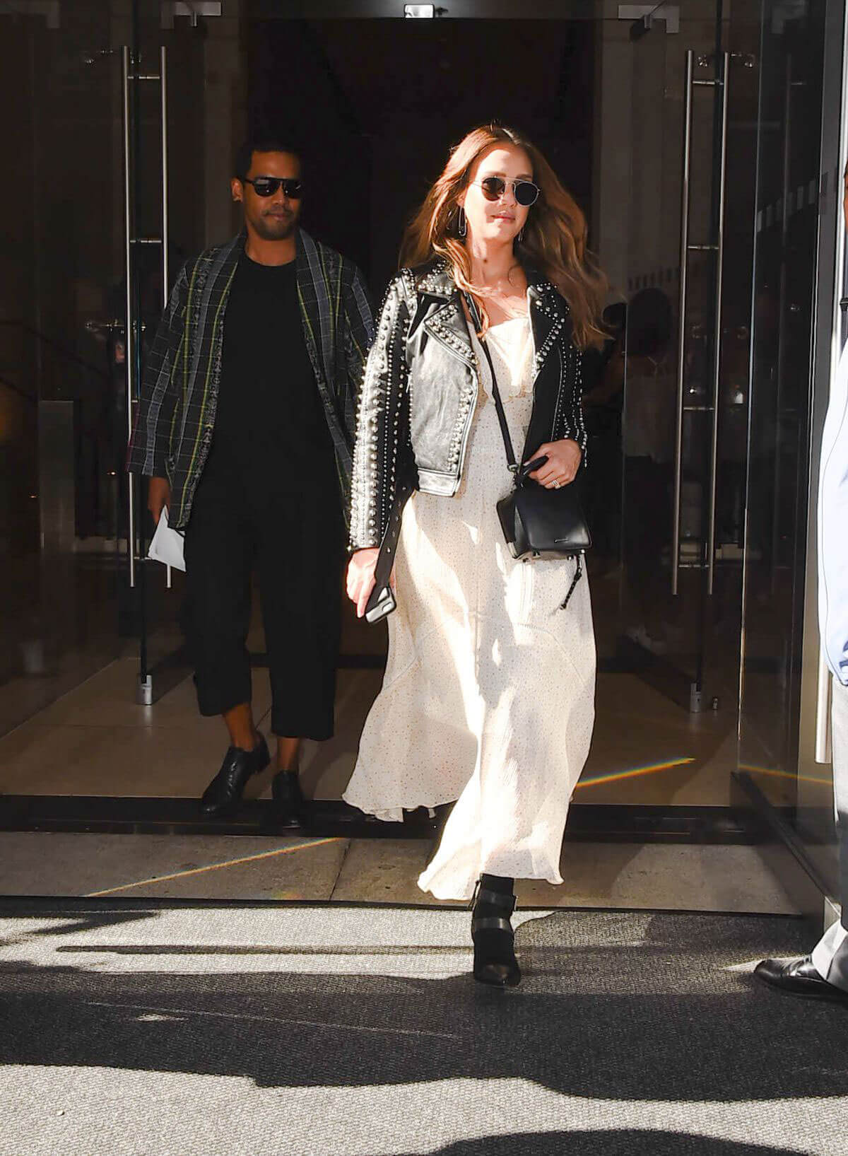 Pregnant Jessica Alba Stills Leaves Her Hotel in New York