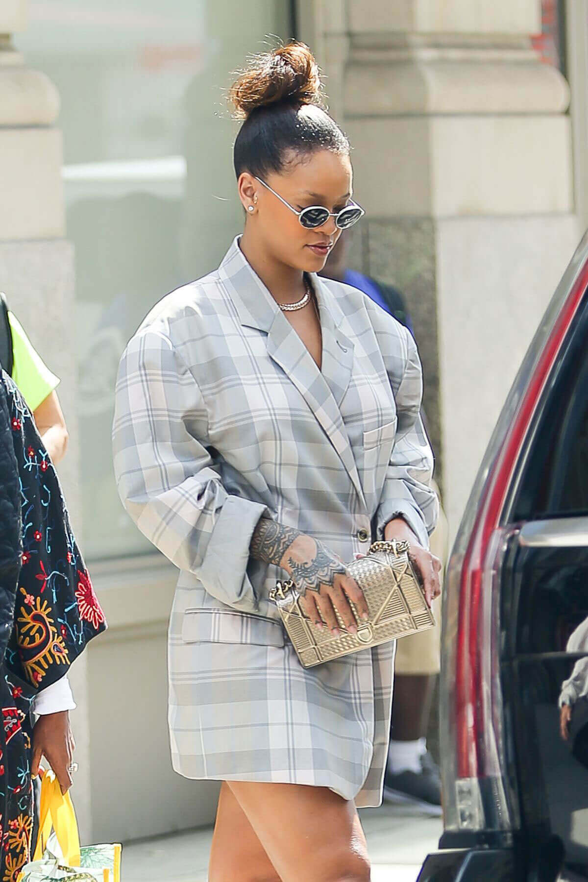 Rihanna without Bottom shows off legs to Brooklyn Navy Yard in New York