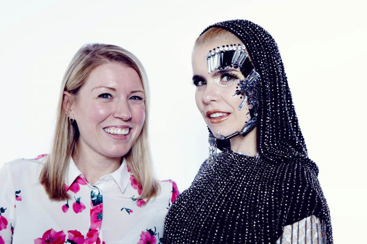Paloma Faith Poses by Mark Hayman, November 2017