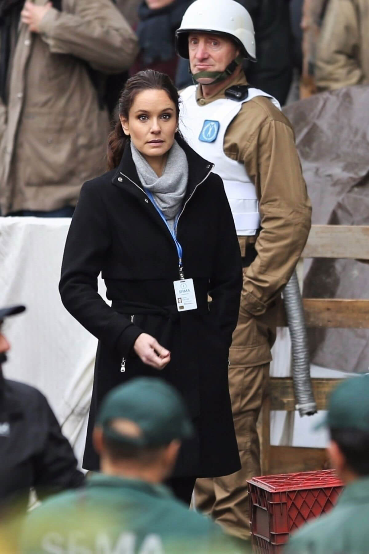 Sarah Wayne Callies Stills on the Set of Colony, Season 2 in Vancouver