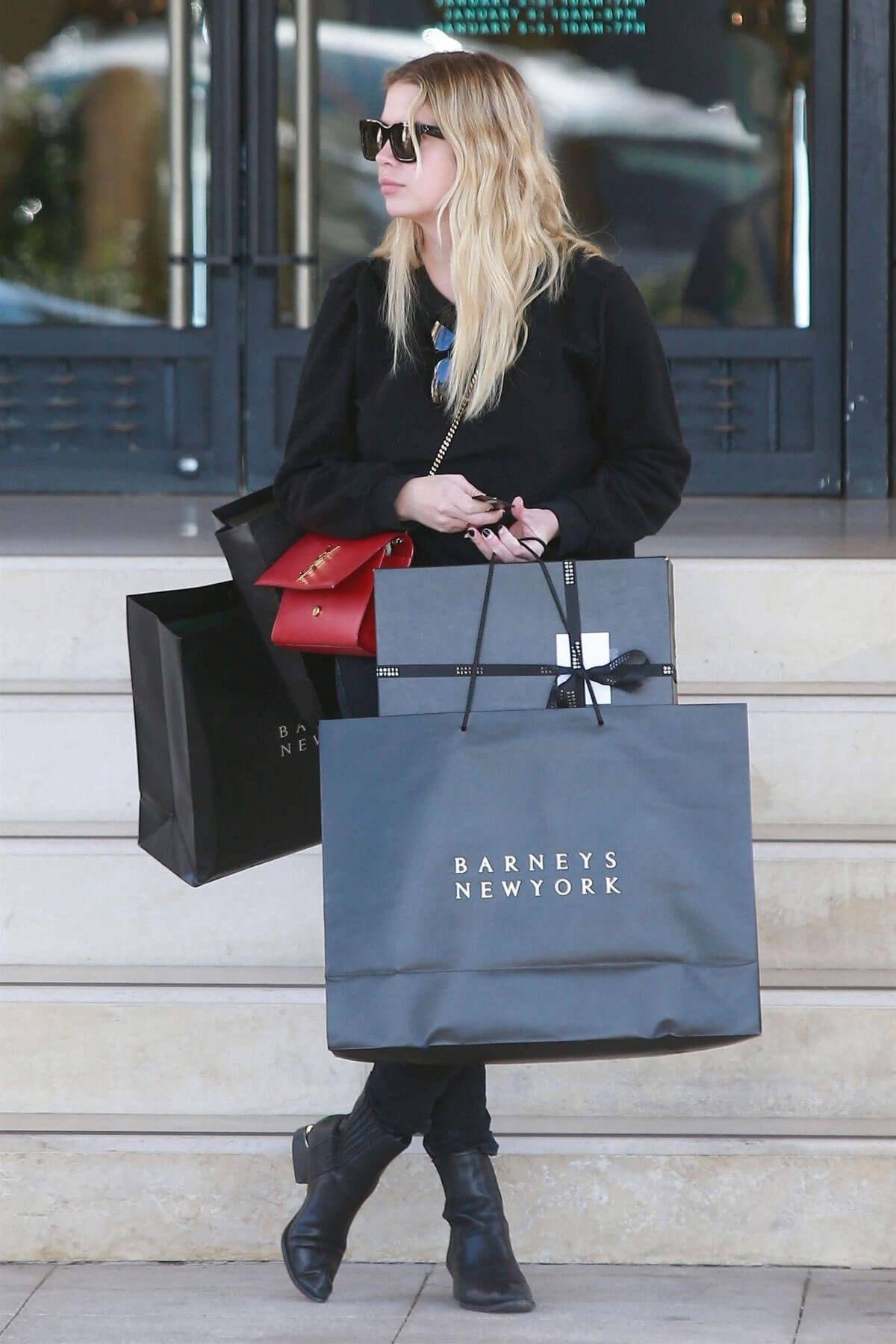 Ashley Benson Stills Shopping at Barneys New York in Beverly Hills 2017/12/24
