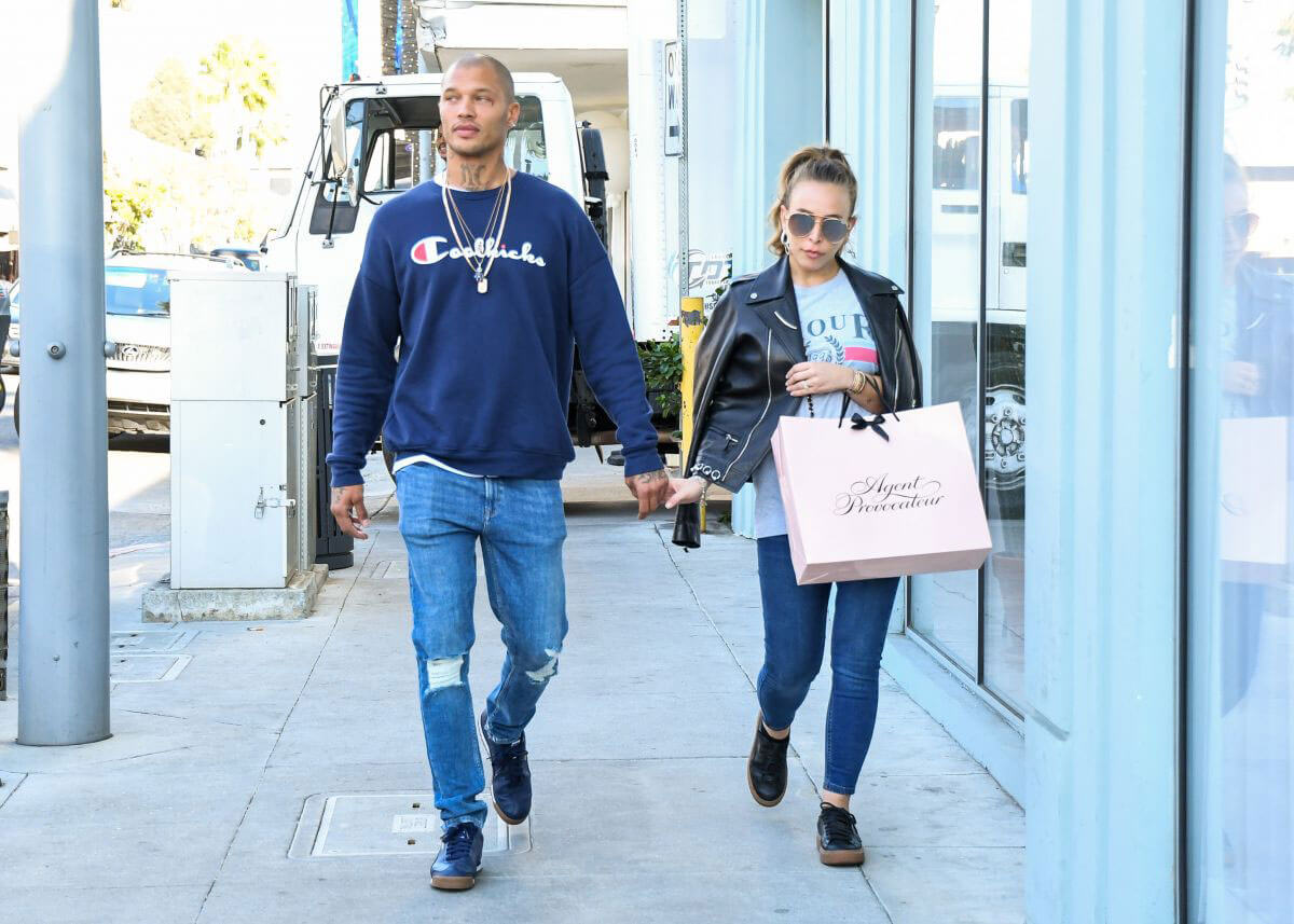 Chloe Green and Jeremy Meeks Stills Out in Los Angeles 2017/12/15