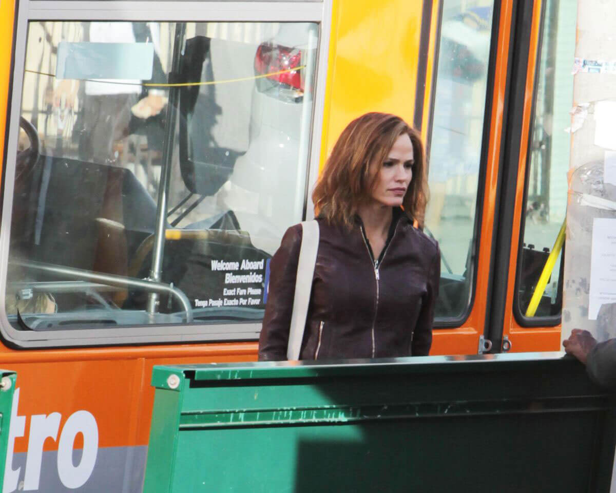 Jennifer Garner Stills on the Set of 