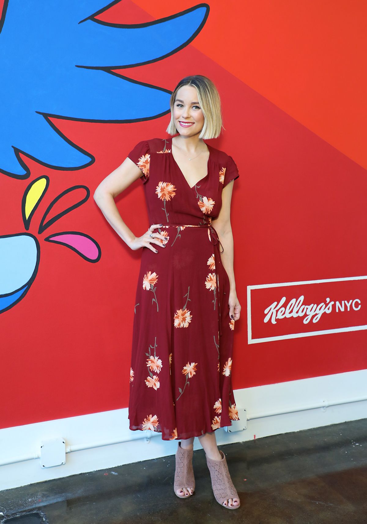 Lauren Conrad Stills at Kellogg's NYC Cafe Launch in Union Square in New York 2017/12/12