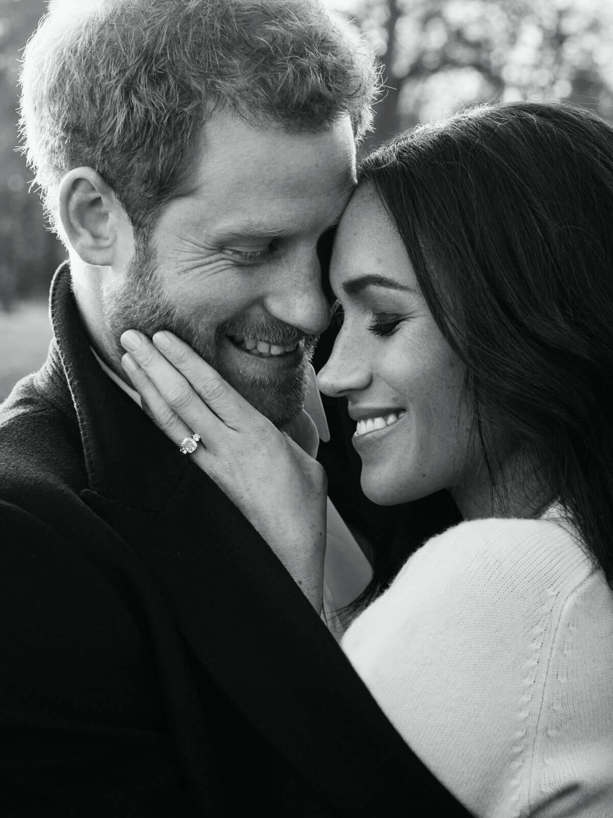 Prince Harry and Meghan Markle Stills Official Engagement Photos