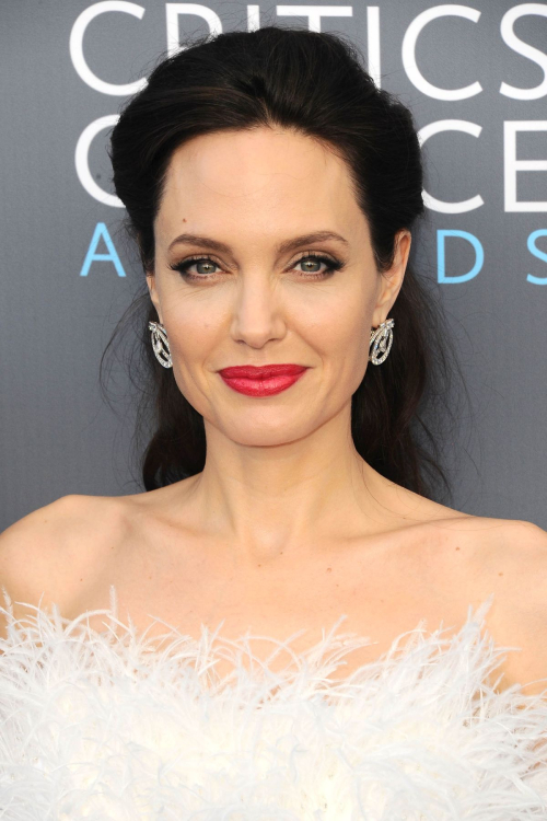 Angelina Jolie Stills at 2018 Critics Choice Awards in Santa Monica 2018/01/11 9