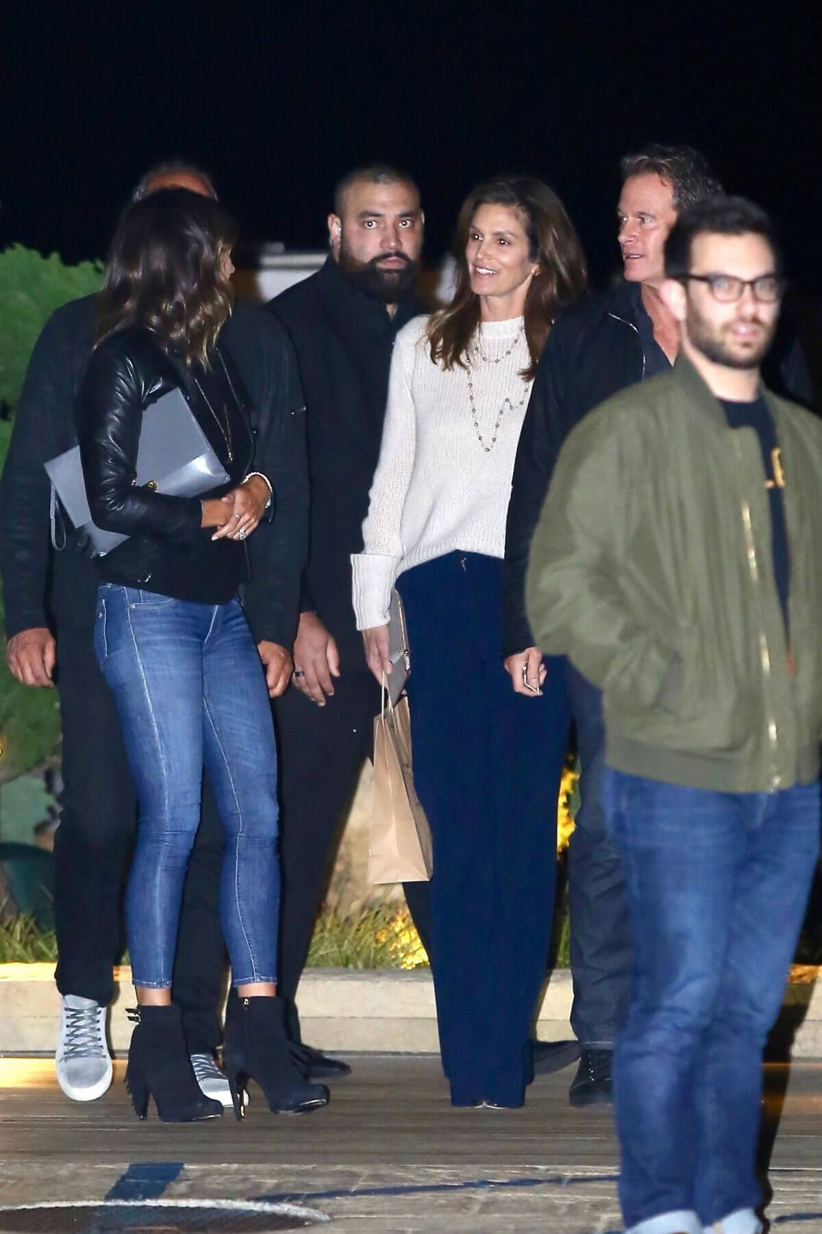 Cindy Crawford Stills at Nobu restaurant in Malibu 2018/01/03