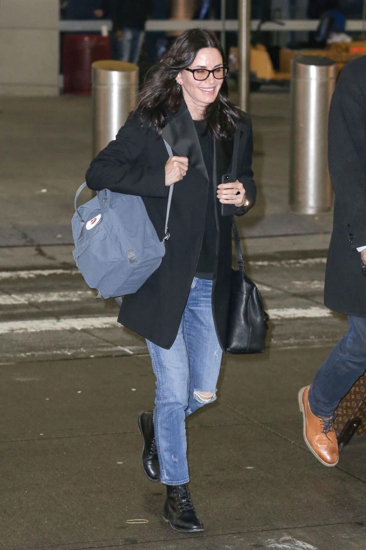 Courteney Cox Stills at JFK Airport in New York 2018/01/18