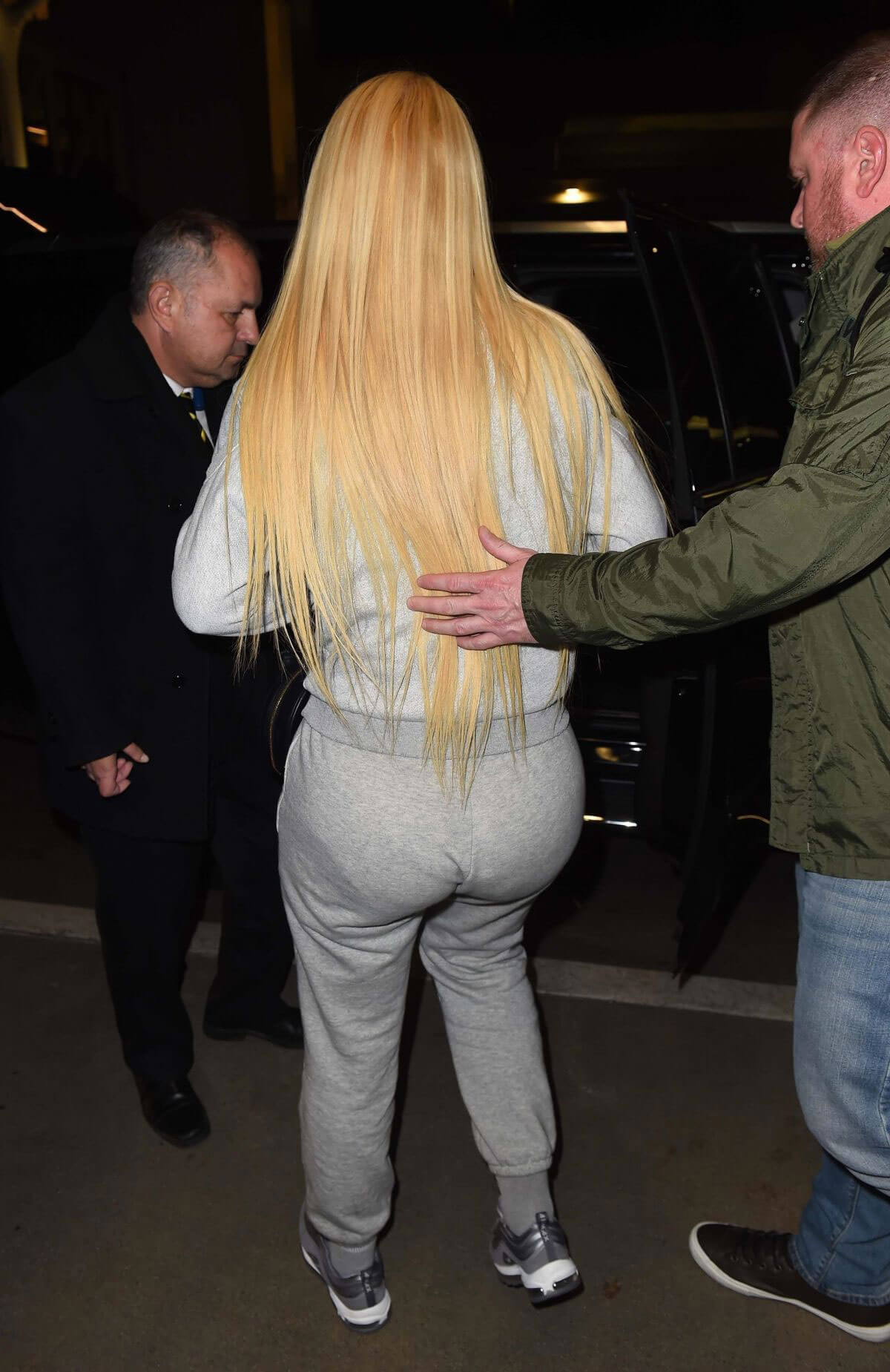 Iggy Azalea Stills at Los Angeles International Airport 2018/01/27