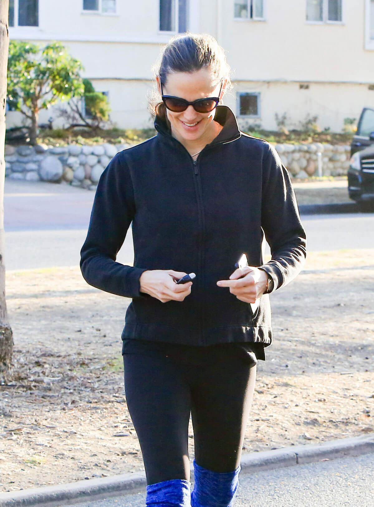 Jennifer Garner Stills Out for a Coffee in Los Angeles 2018/01/04