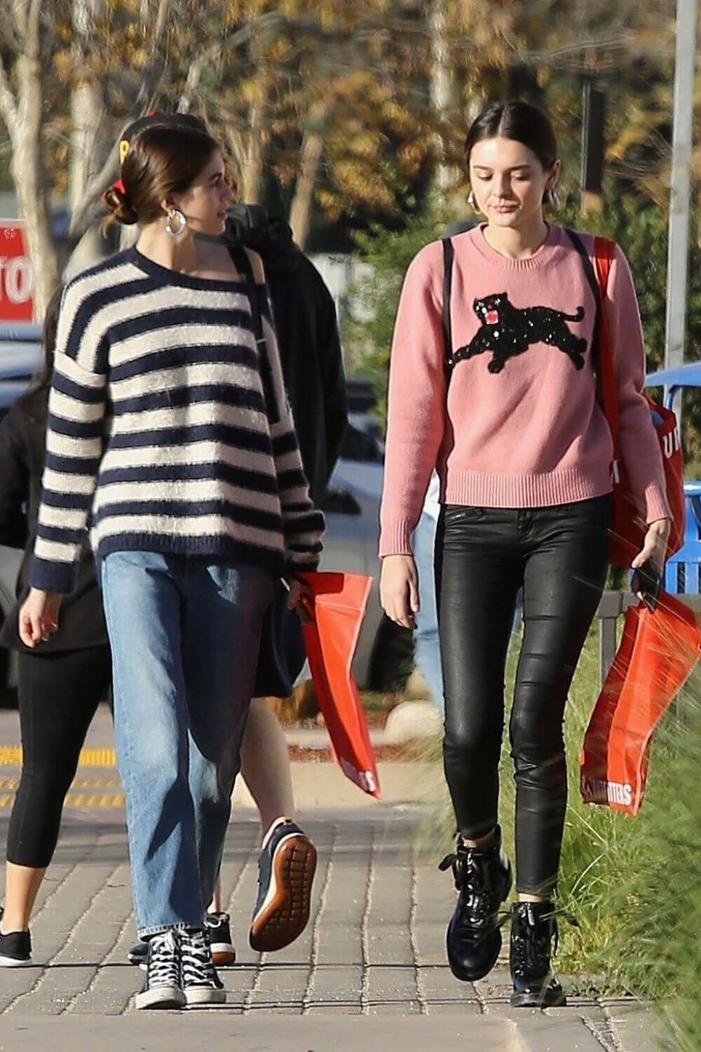 Kaia Gerber Stills Shopping at Urban Outfitters in Los Angeles 2017/12/22