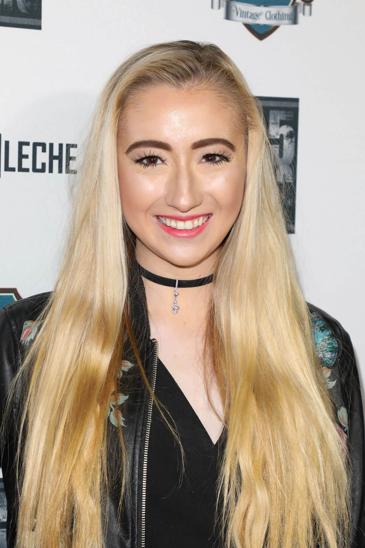 Kelsey Lee Stills at Cafe Con Leche Premiere in Los Angeles 2018/01/25