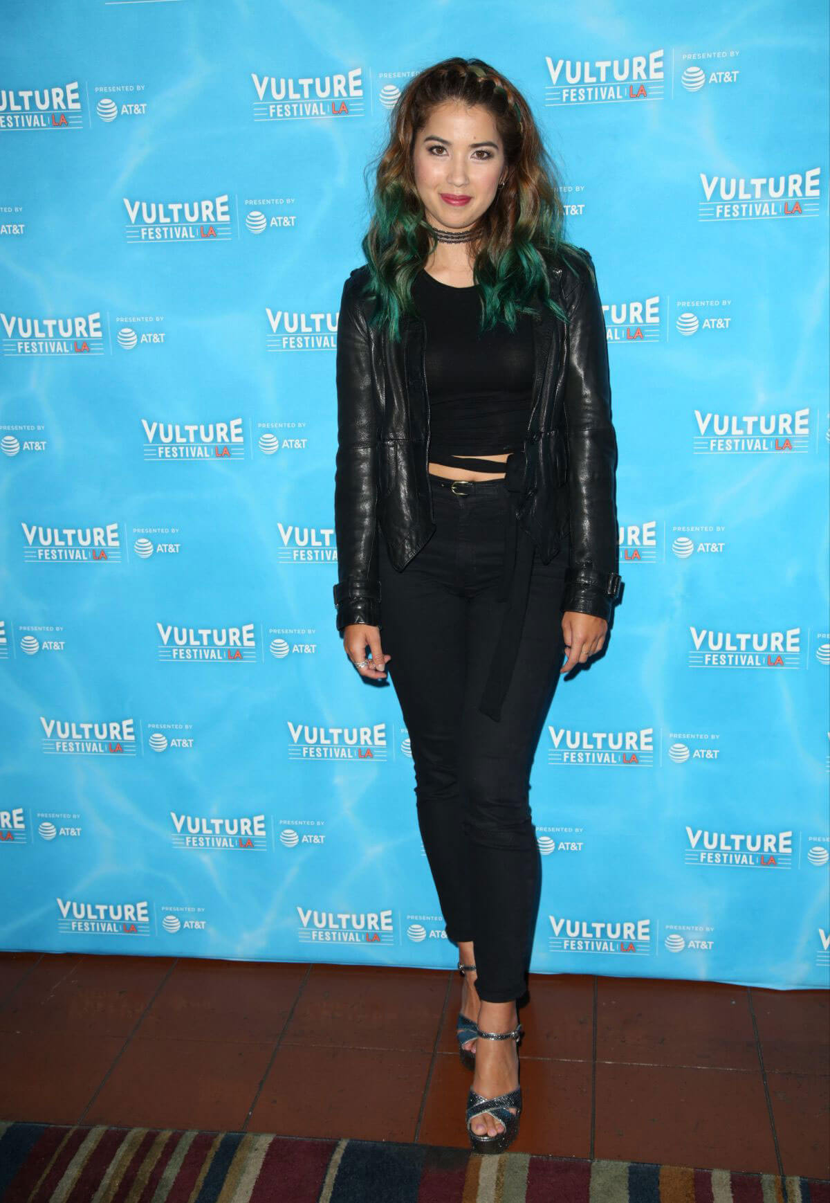 Nichole Bloom Stills at Unreal vs Superstore Vulture Festival Event in Los Angeles 2017/11/18
