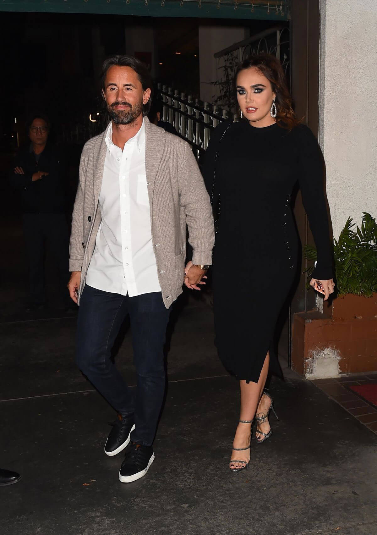Petra Stunt and Tamara Ecclestone Stills at Madeo Restaurant in West Hollywood 2018/01/03