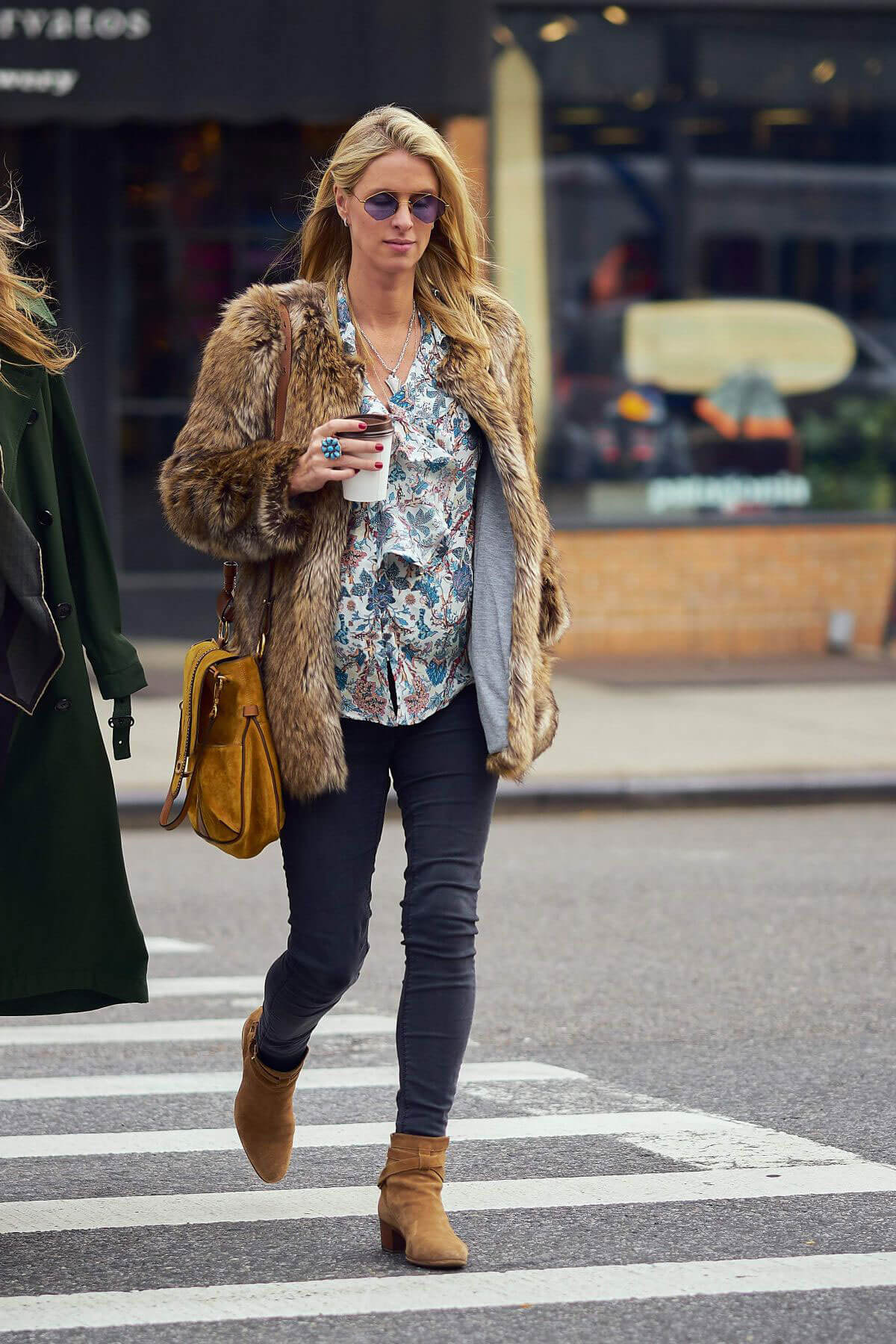 Pregnant Nicky Hilton Stills Out and About in New York 2017/11/14