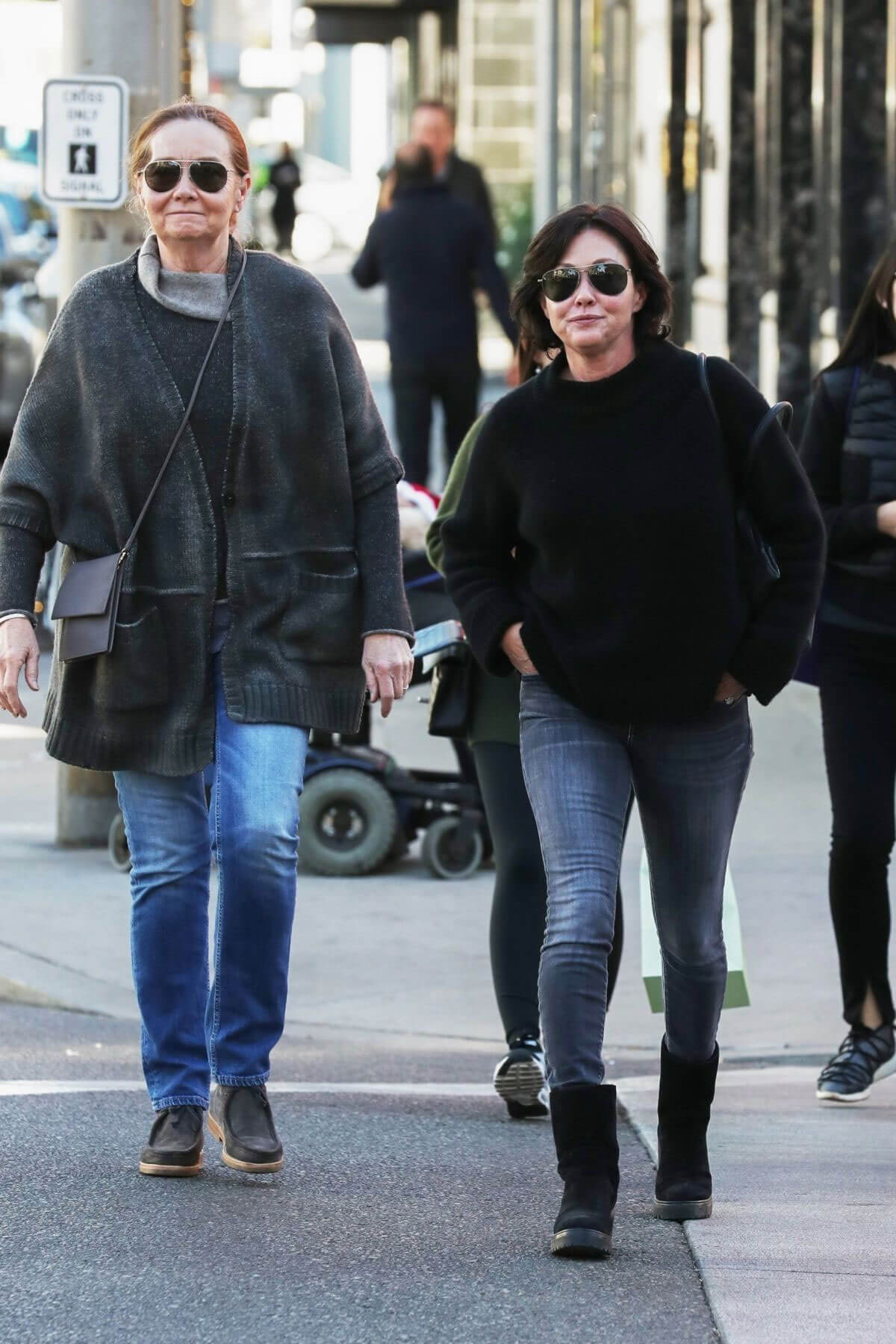 Shannen Doherty Stills Out Shopping in Beverly Hills 2017/12/22