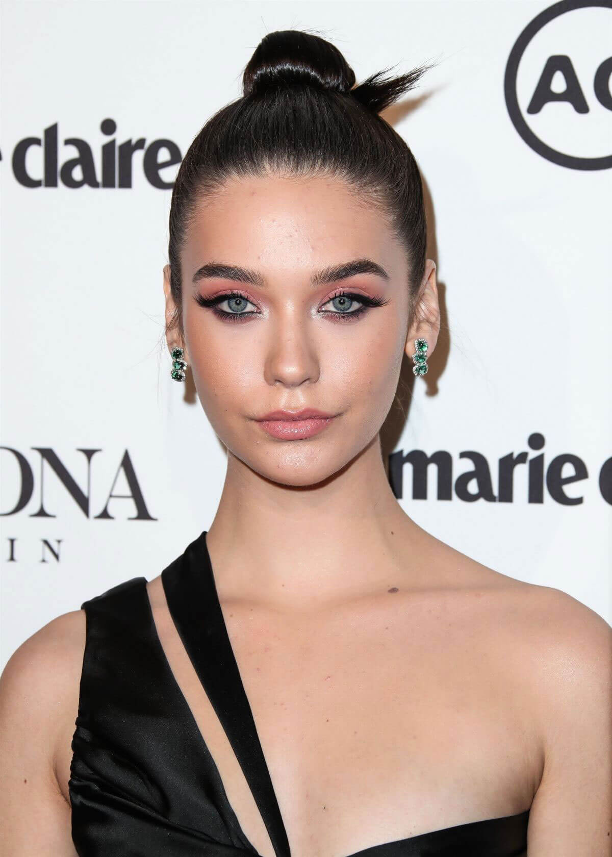 Amanda Steele Stills at Marie Claire Image Makers Awards in Los Angeles 2018/01/11