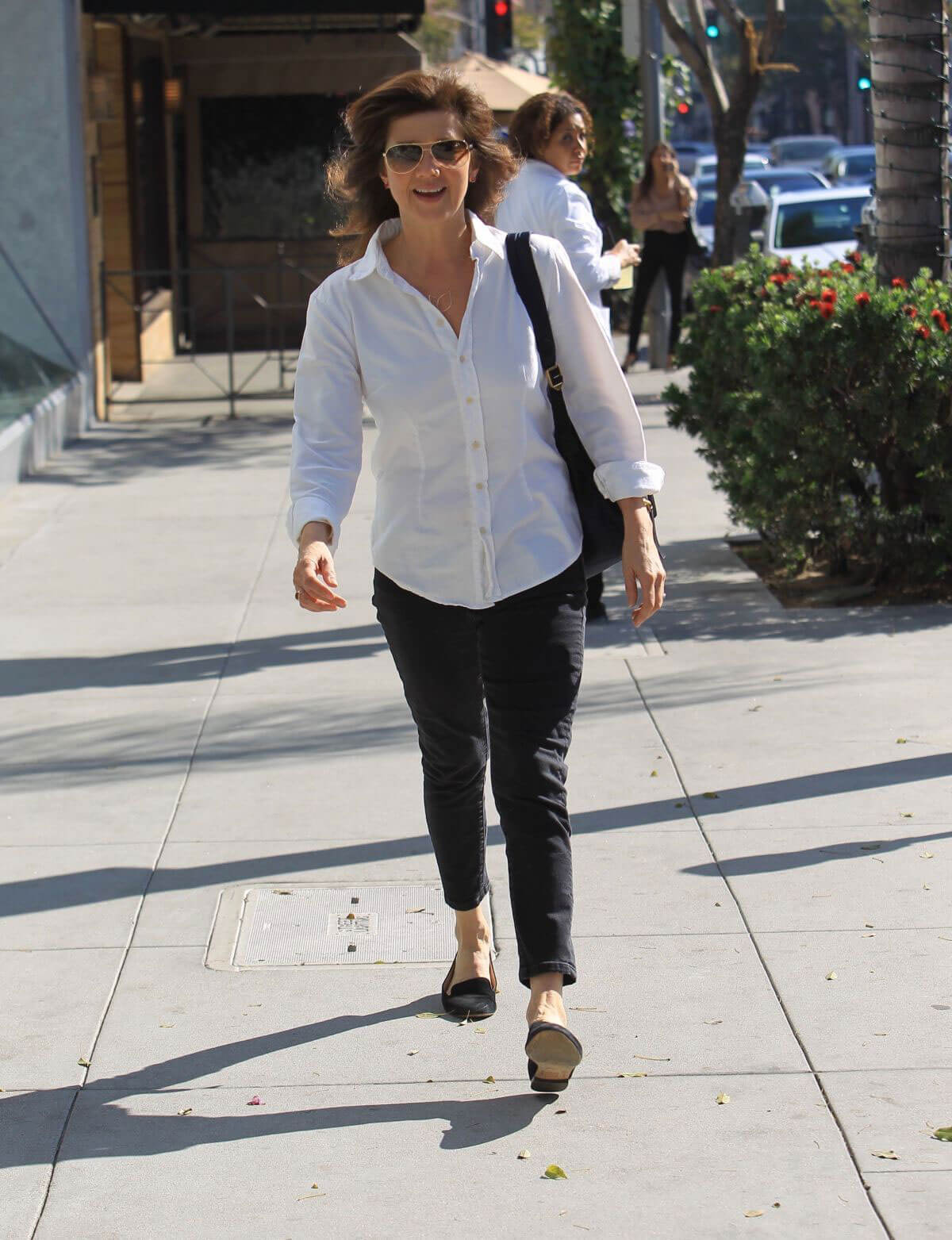 Daphne Zuniga Stills Out for Lunch in Beverly Hills 2018/01/31