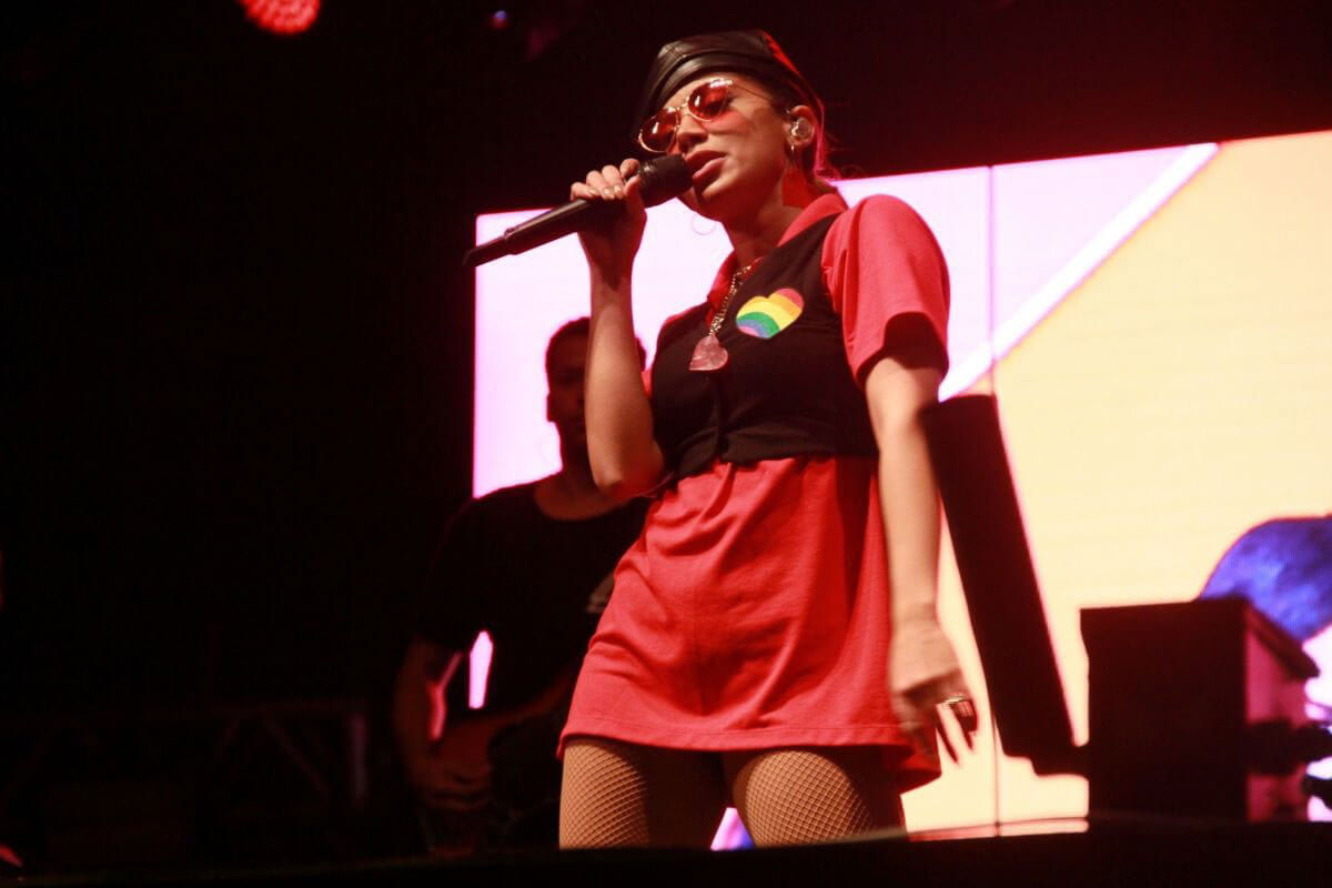 Anitta Stills Performs at a Concert in Rio De Janeiro 2018/03/17