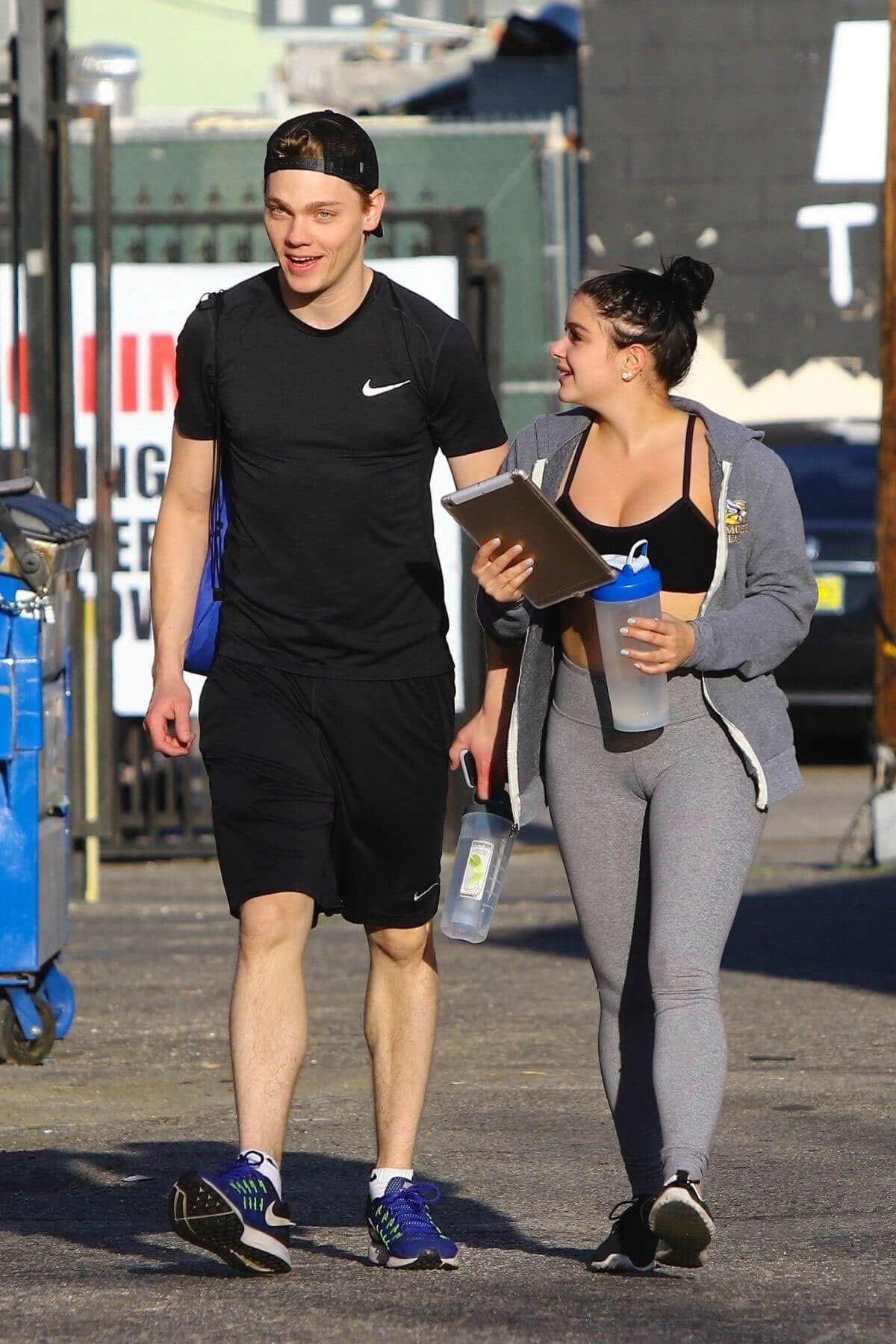 Ariel Winter and Levi Meaden Stills Leaves a Gym in Los Angeles 2018/03/08
