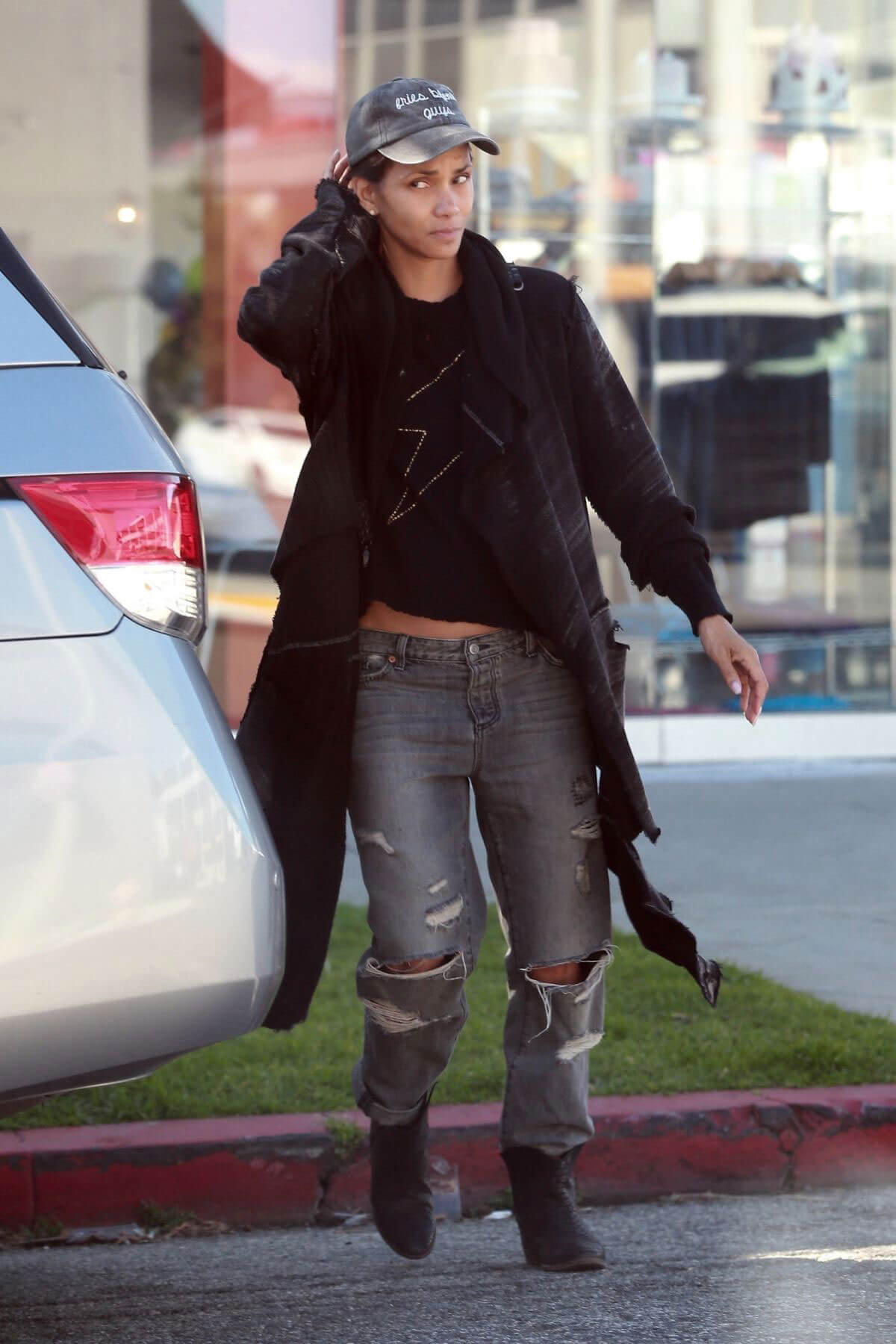 Halle Berry Stills Out and About in West Hollywood 2018/03/04
