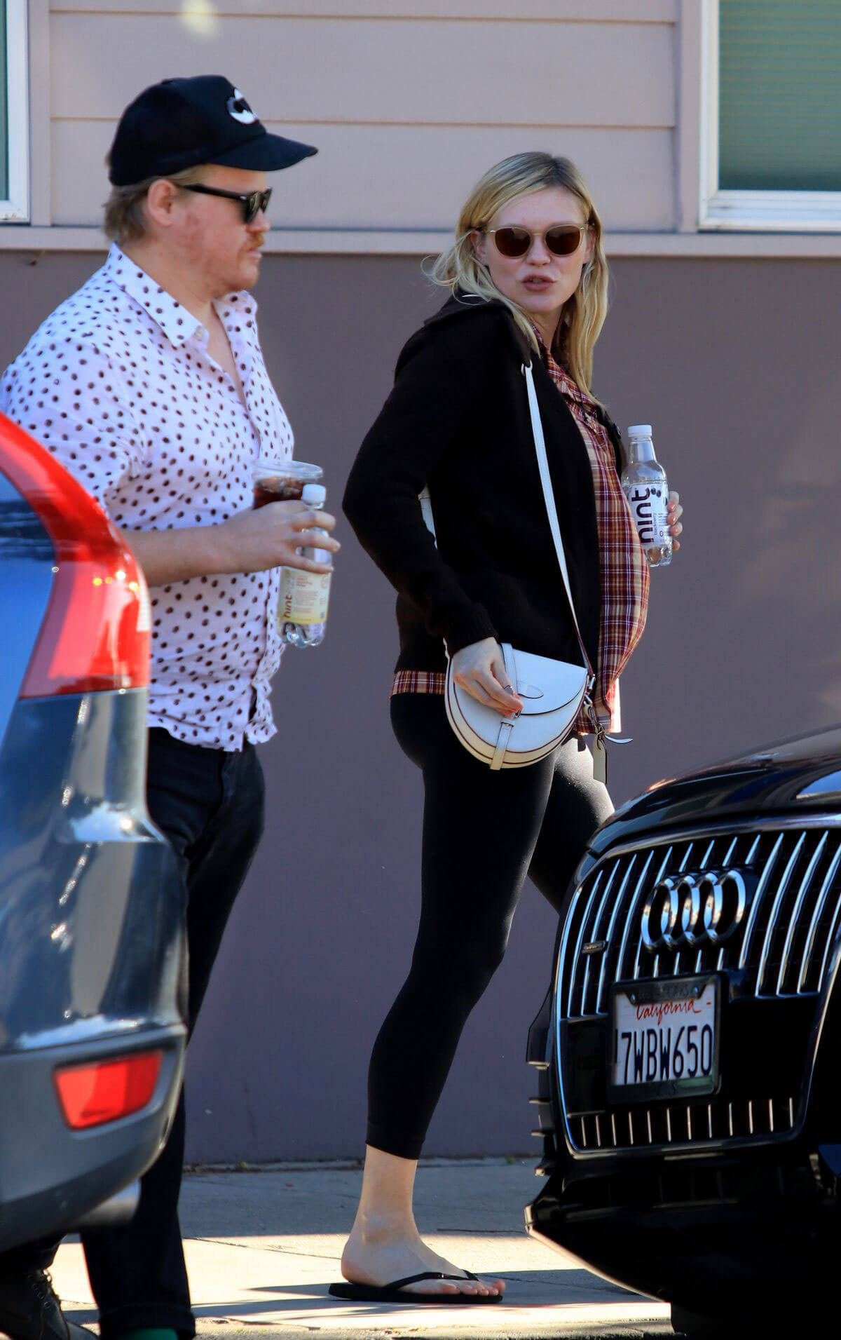Kirsten Dunst and Jesse Plemons Stills out for Coffee in Toluca Lake 2018/03/26