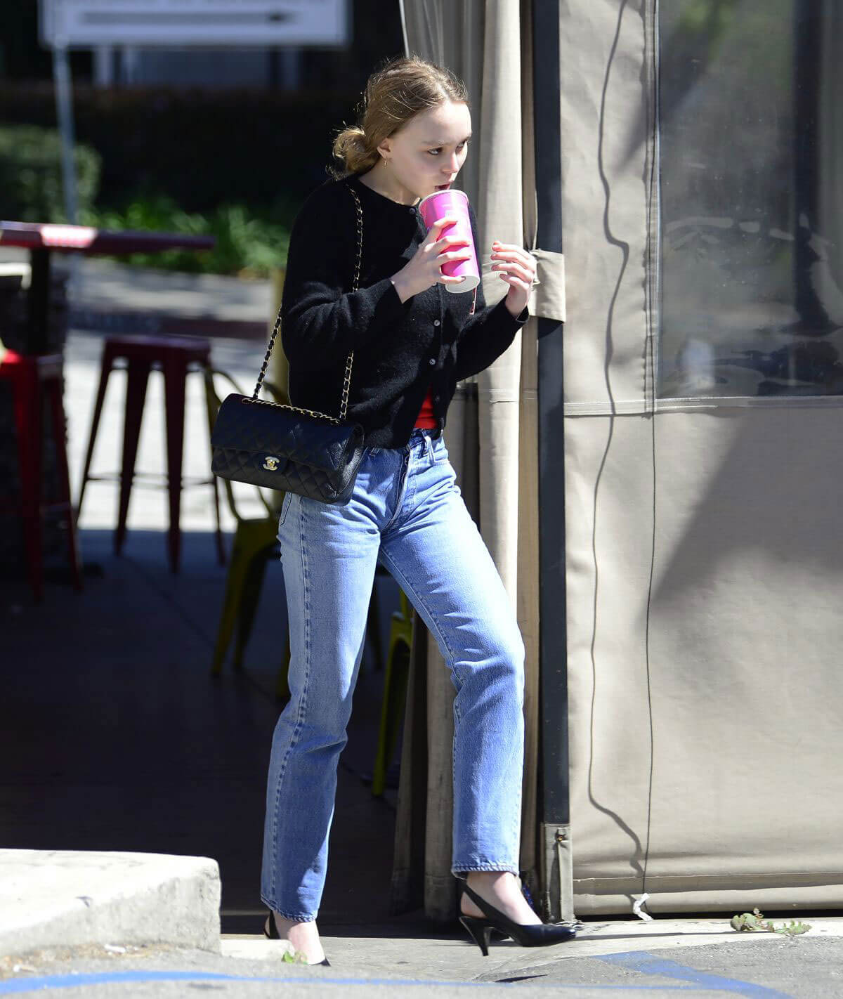 Lily-Rose Depp Stills in Jeans Out in Los Angeles 2018/03/18