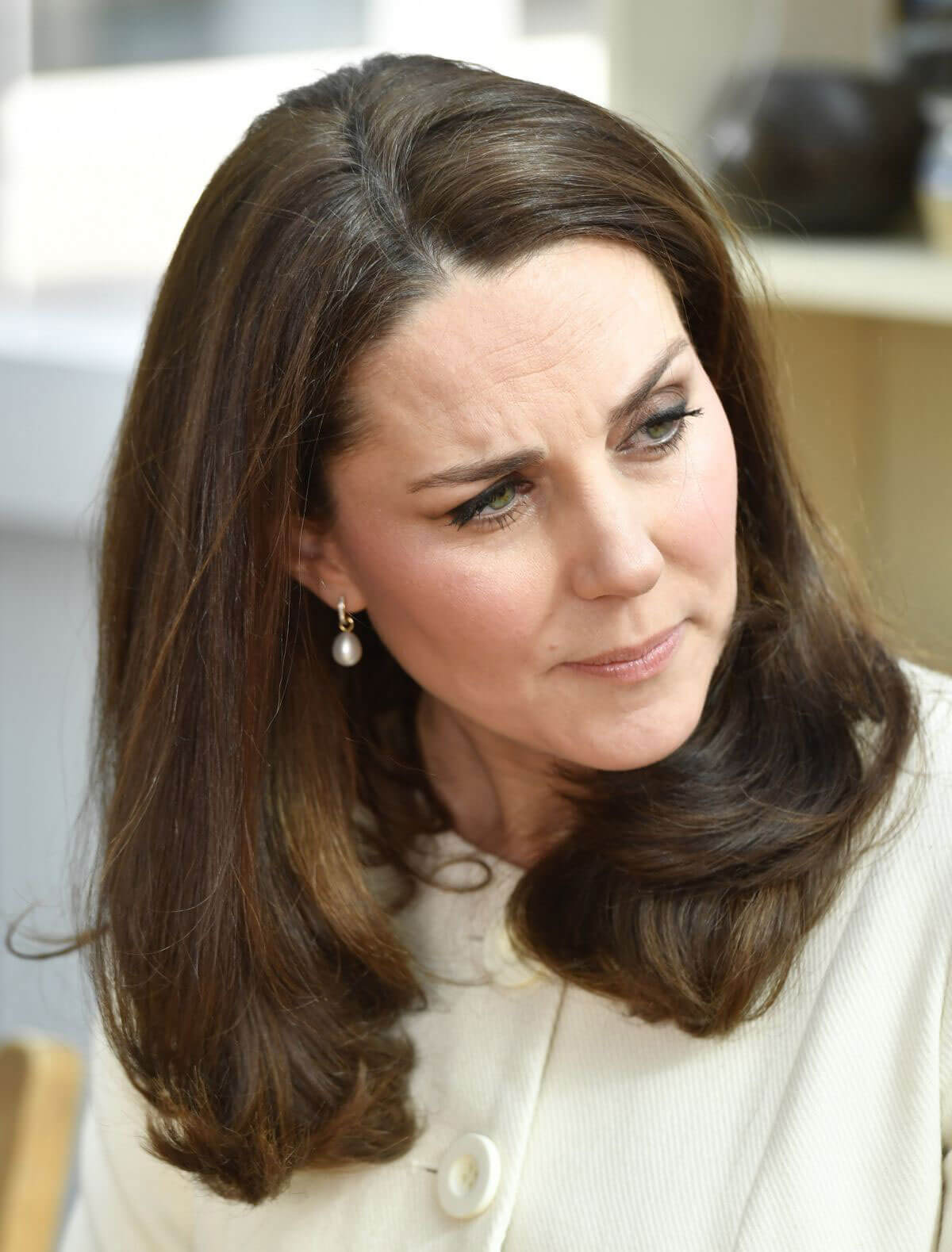 Pregnant Kate Middleton Stills at Pegasus Primary School in Oxford 2018/03/06