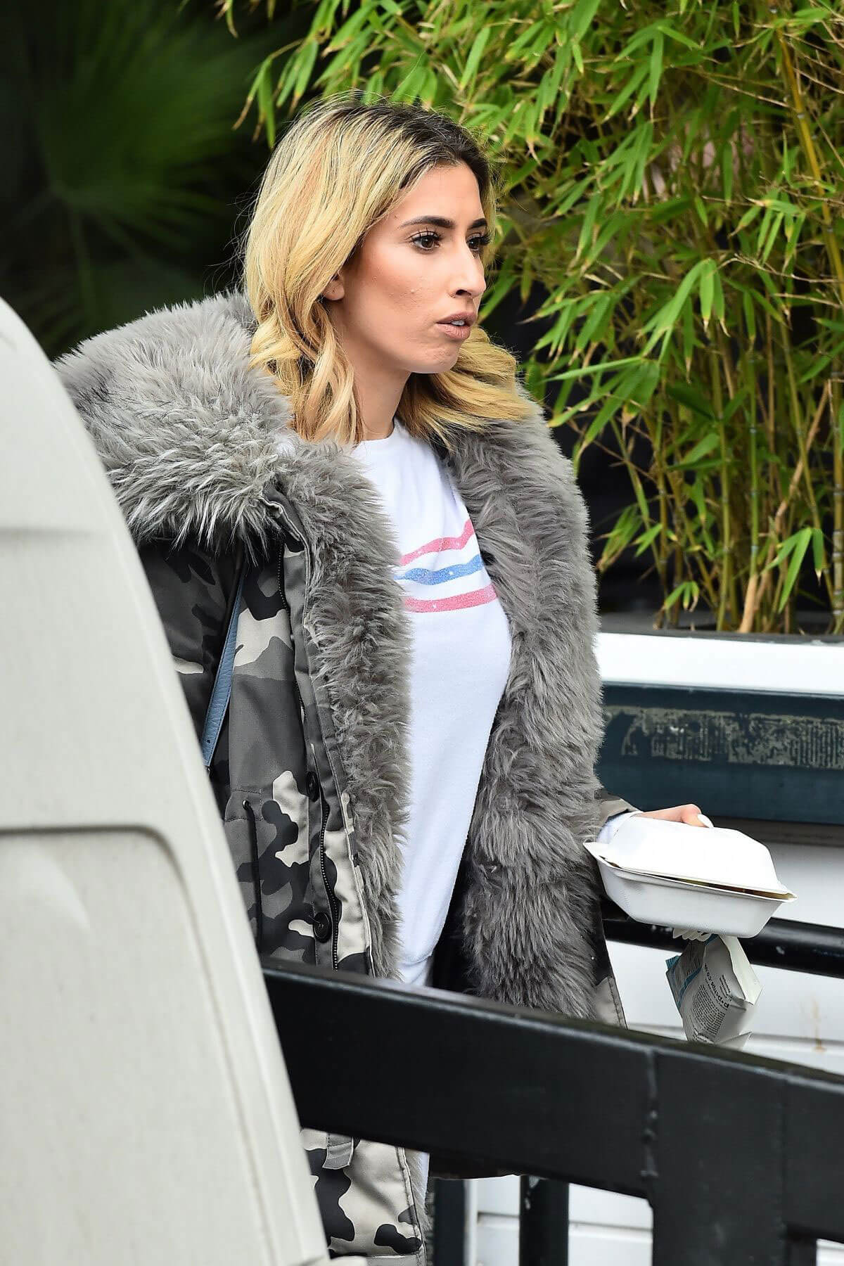 Stacey Solomon Stills Leaves ITV Studios in London 2018/01/02