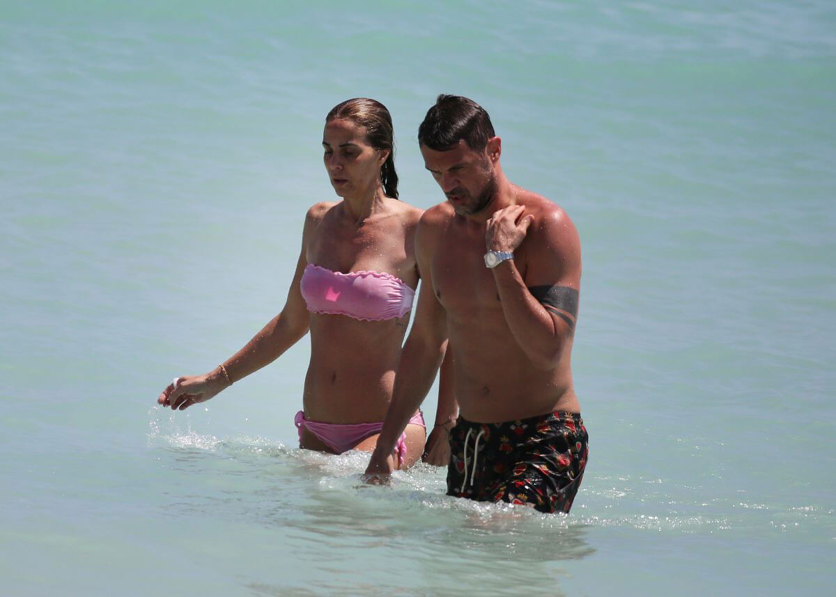 Adriana Fossa and Paolo Maldini Stills at a Beach in Miami 2018/04/16