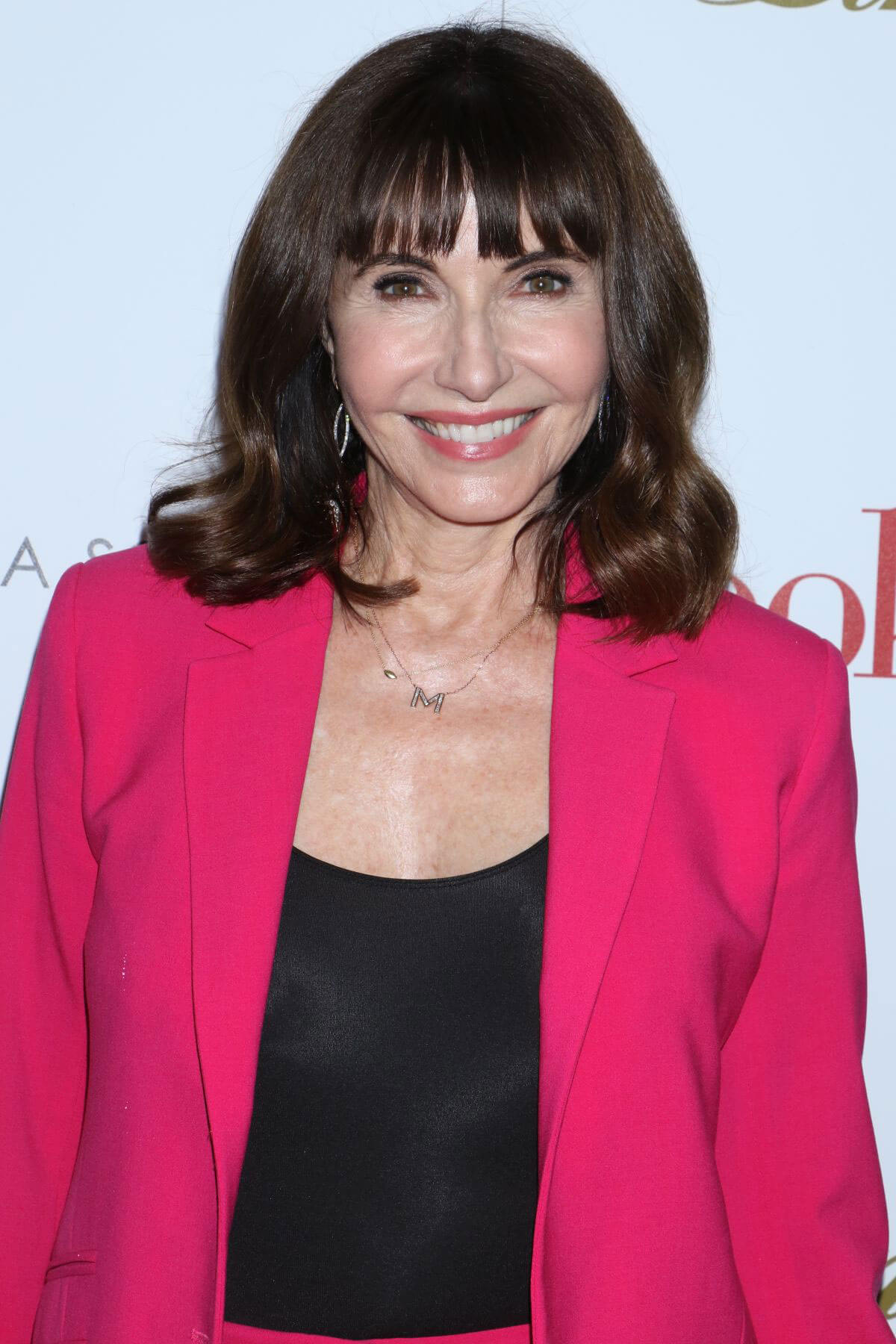 Mary Steenburgen Stills at Book Club Screening in New York 2018/05/15