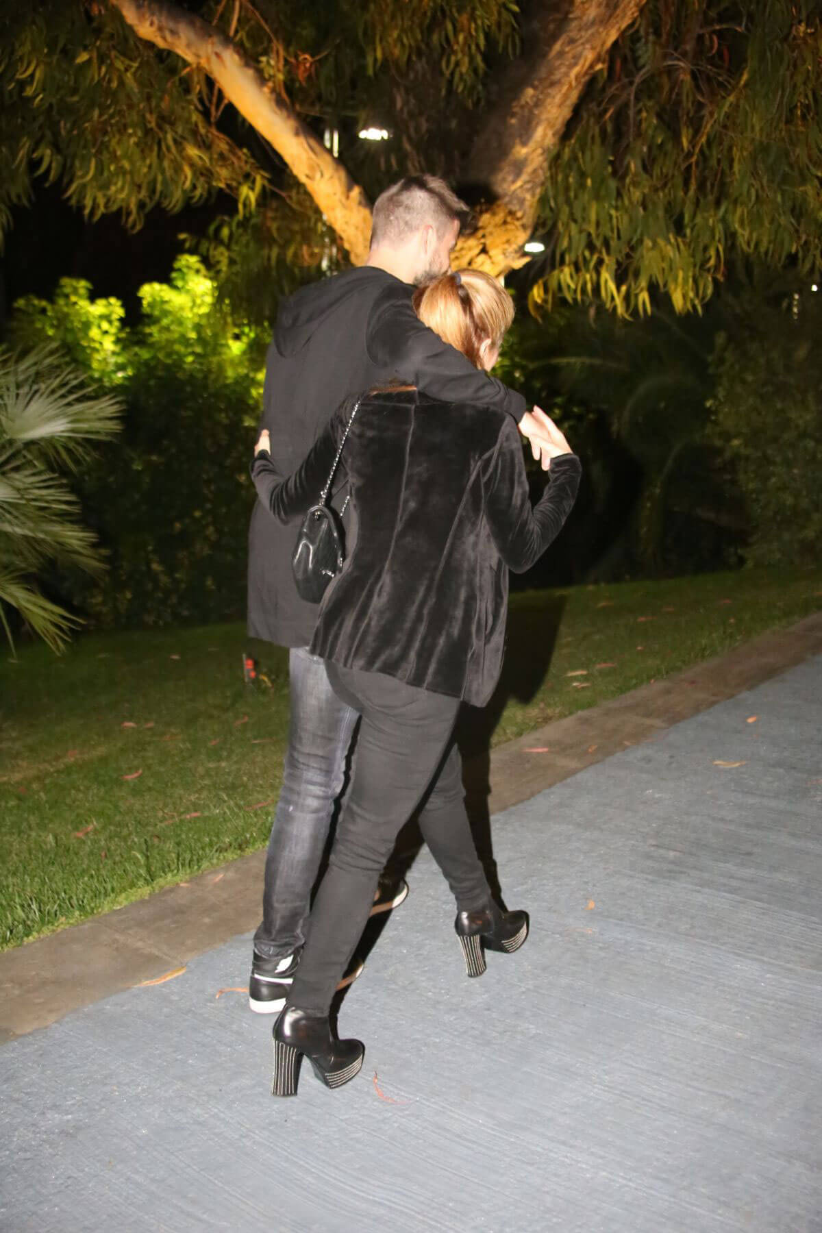 Shakira and Gerard Pique Stills Our for Dinner in Barcelona 2018/05/06