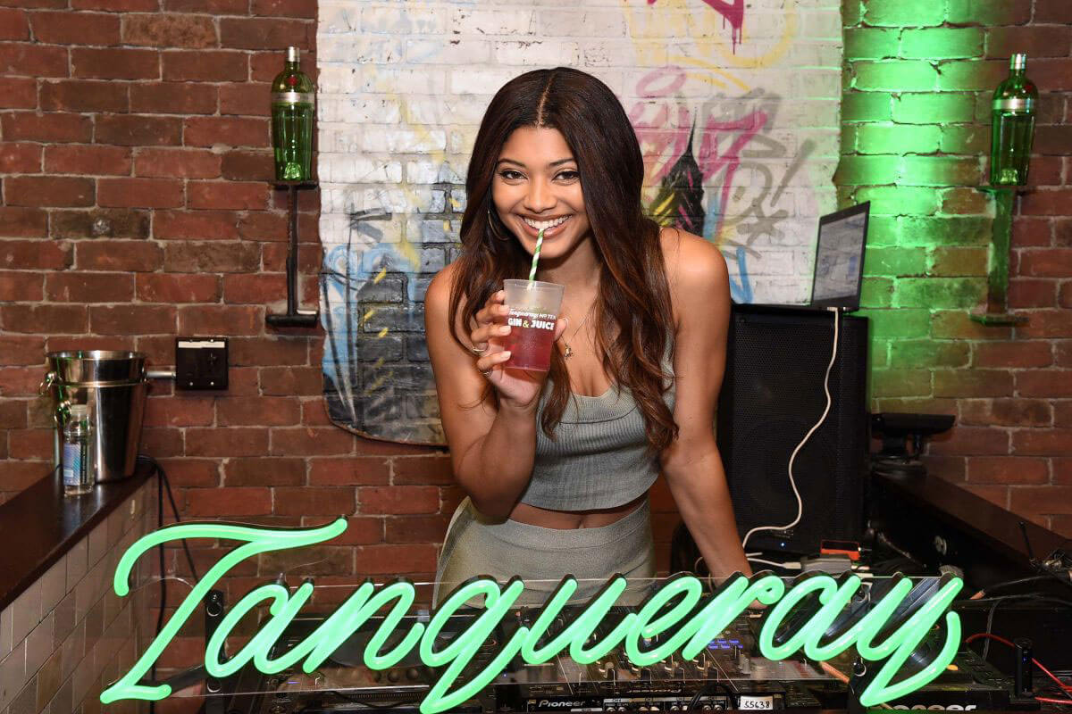 Danielle Herrington Celebrates with Tanqueray No. in New York 2018/06/02