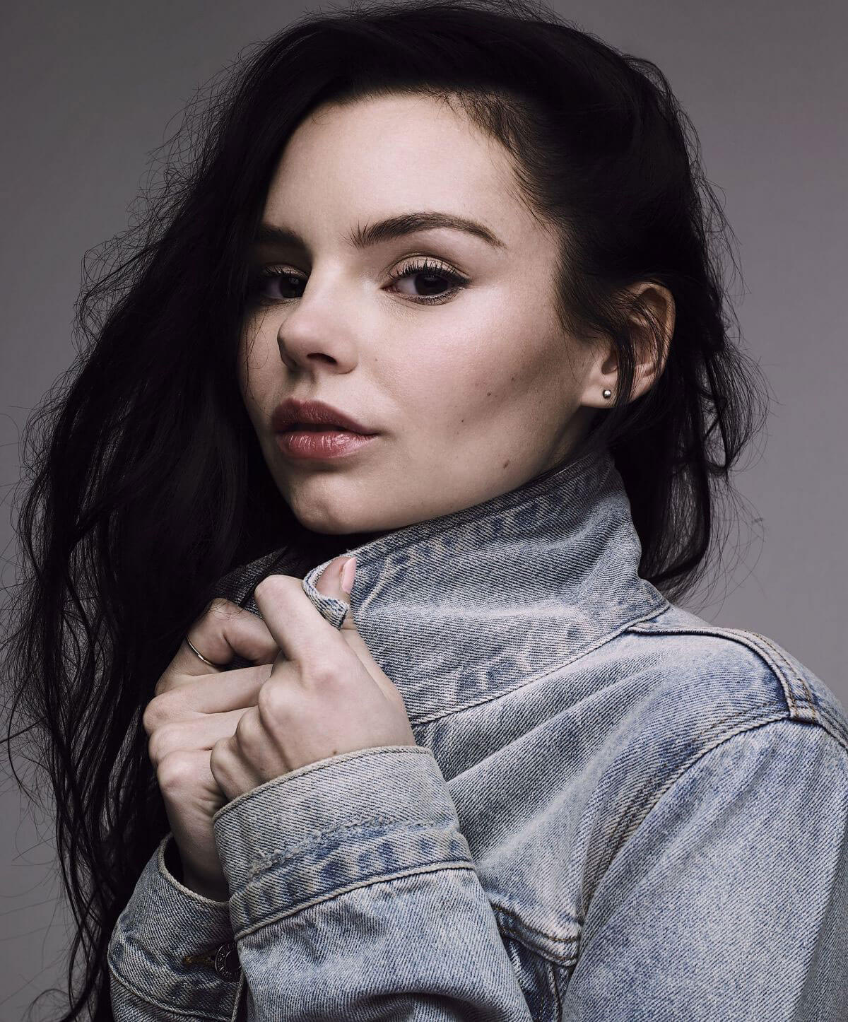 Eline Powell for Pulse Spikes Magazine, May 2018