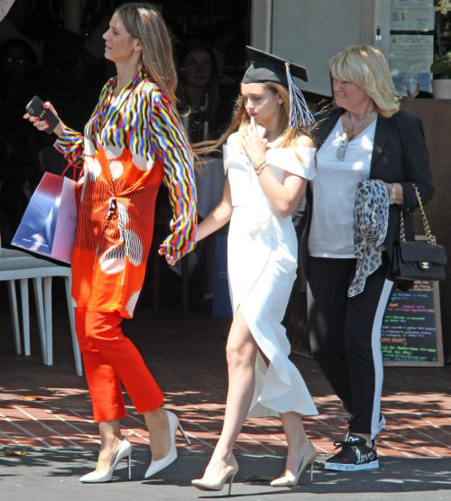 Heidi Klum and Daughter Leni out for Graduation Celebration Lunch in West Hollywood 2018/06/08 3