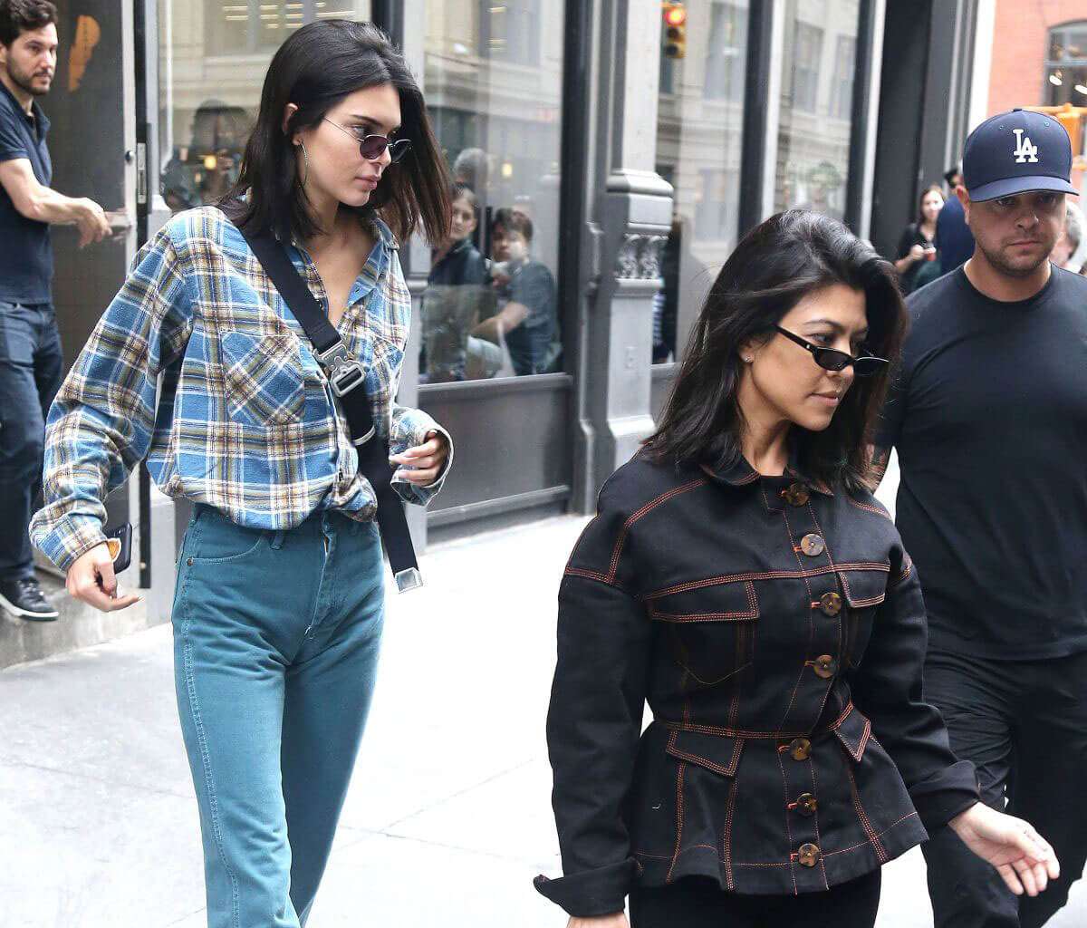 Kendall Jenner and Kourtney Kardashian Out in New York 2018/06/05