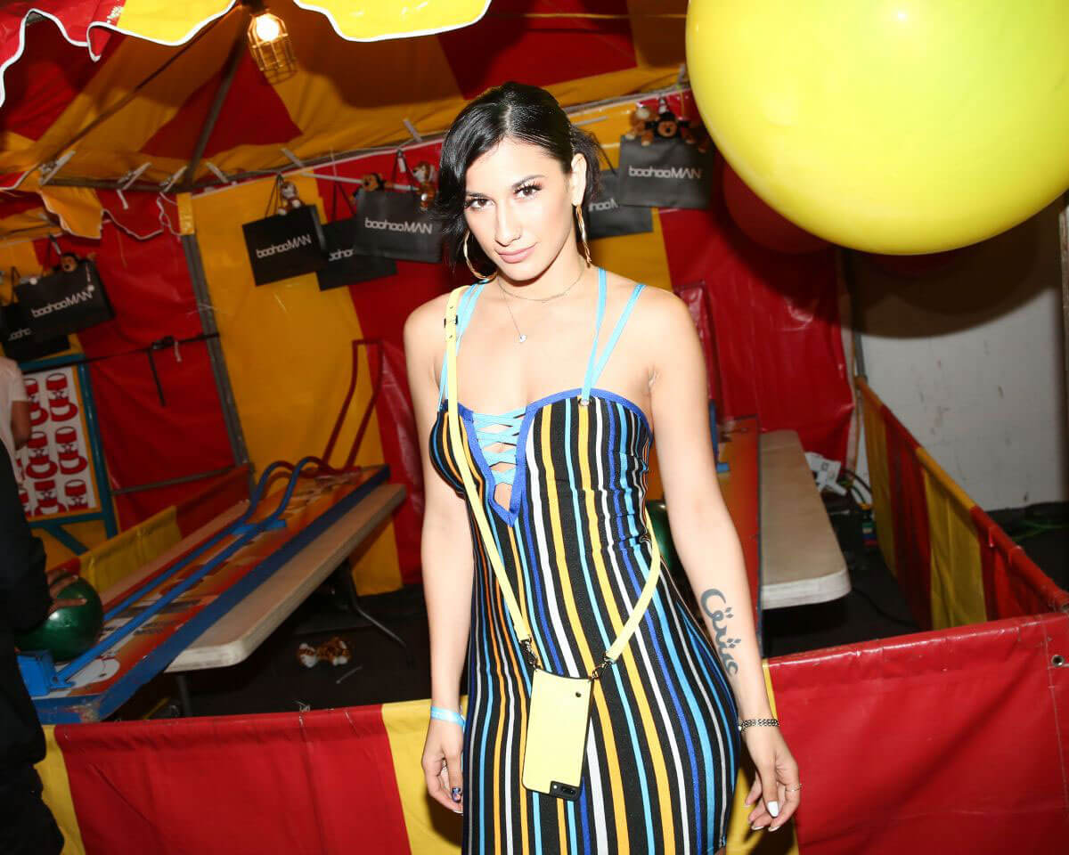 Lexy Panterra at Boohooman Presents Illuminate Festival in Hollywood 2018/06/11