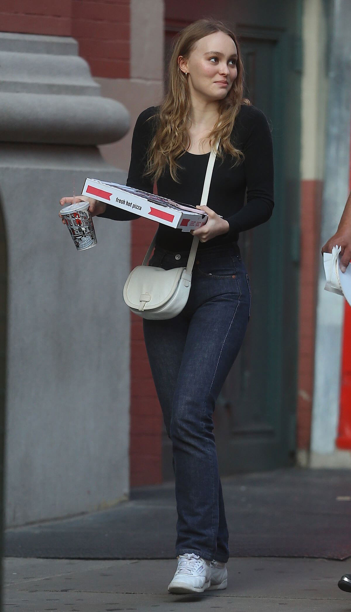 Lily-Rose Depp Out for Pizza in New York 2018/05/30