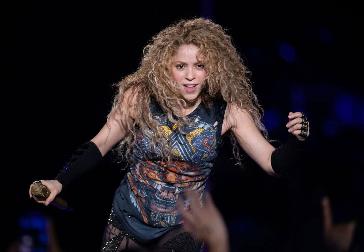 Shakira Performs at El Dorado World Tour in Hamburg 2018/06/03