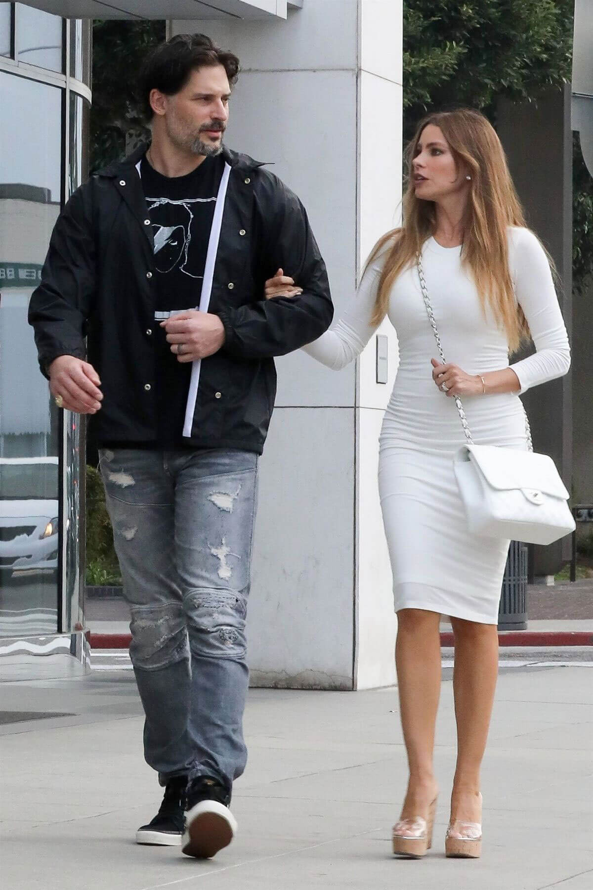 Sofia Vergara at Yumi Sushi Restaurant in Beverly Hills 2018/06/20