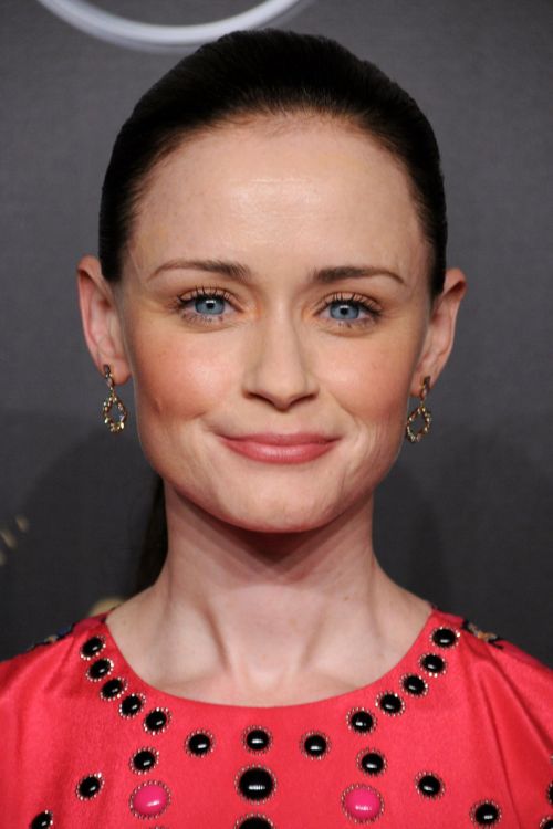 Alexis Bledel at 2018 Peabody Awards in New York 2018/05/19 3