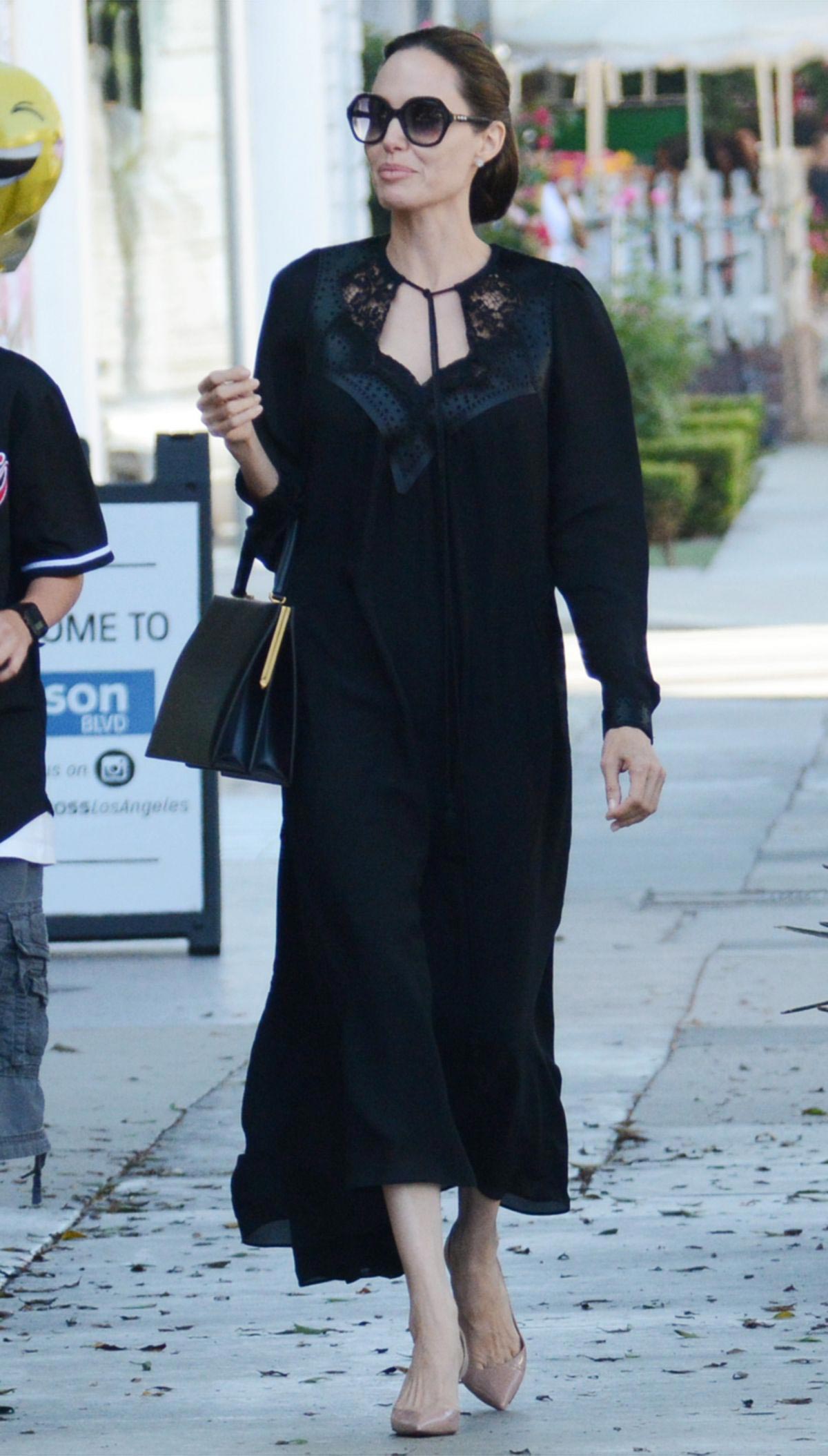 Angelina Jolie at Kitson Store in West Hollywood 2018/08/21