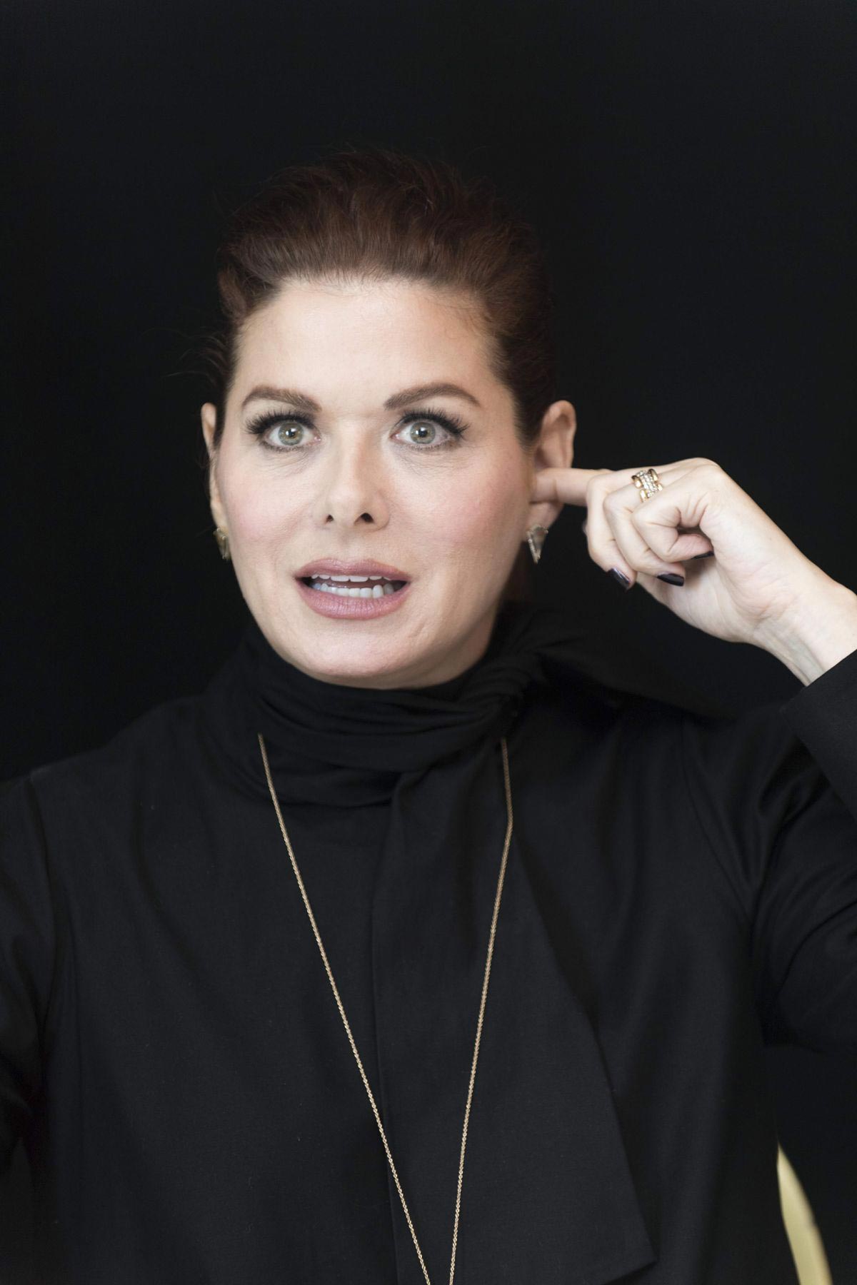 Debra Messing at a Photocall in West Hollywood 2018/07/27
