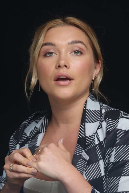 Florence Pugh at The Little Drummer Girl Press Conference in Los Angeles 2018/08/01 6
