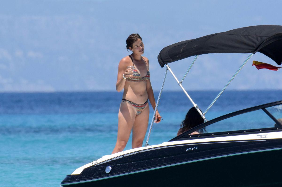 Garbine Muguruza in Bikini at a Boat in Ibiza 2018/08/08
