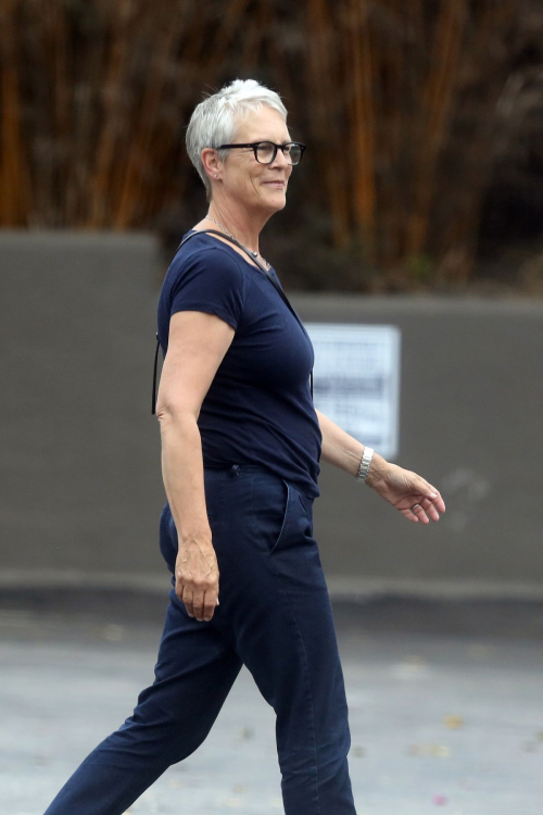 Jamie Lee Curtis Out in Pacific Palisades 2018/07/26