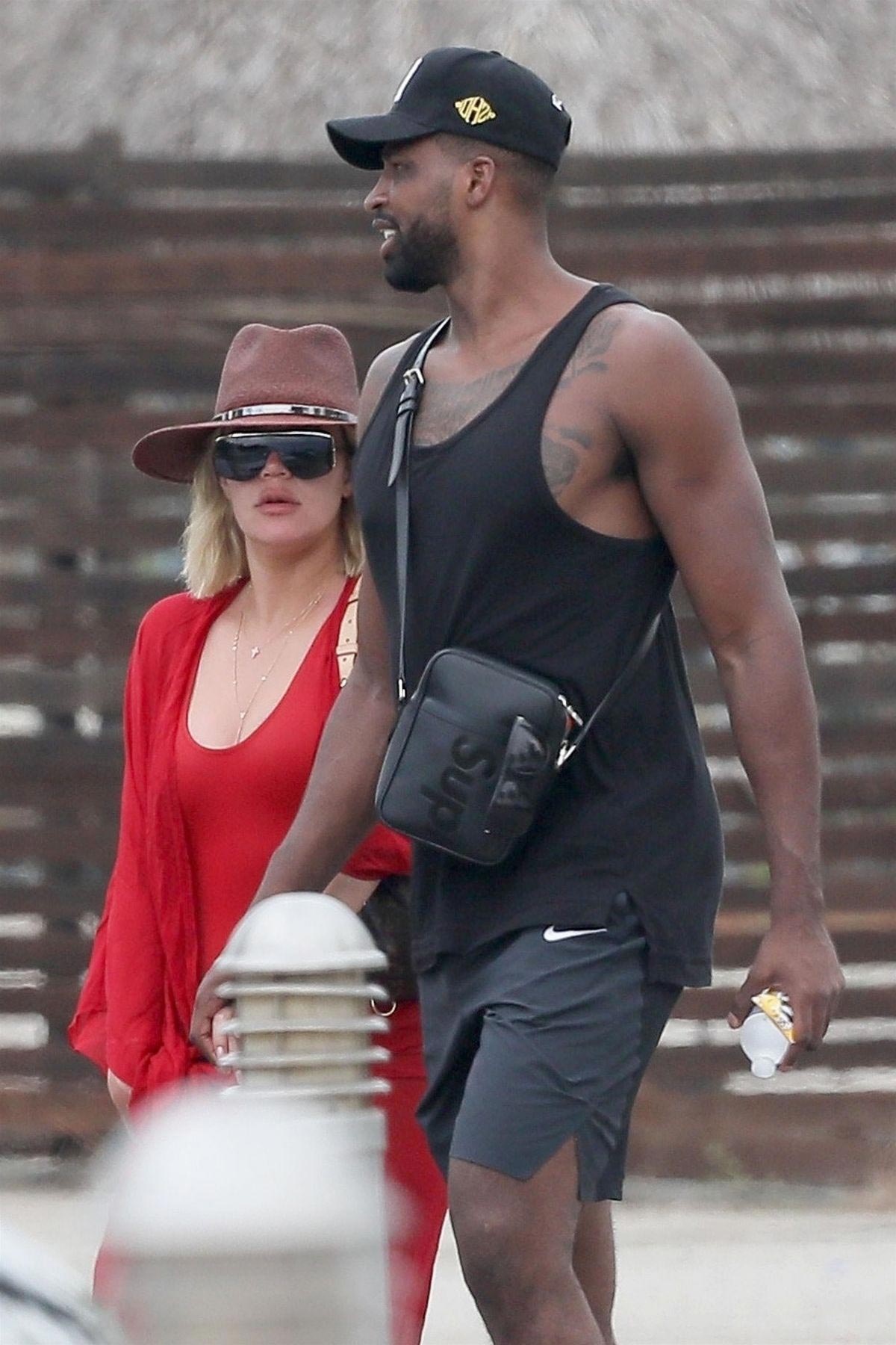 Khloe Kardashian on Vacation in Mexico 2018/08/14