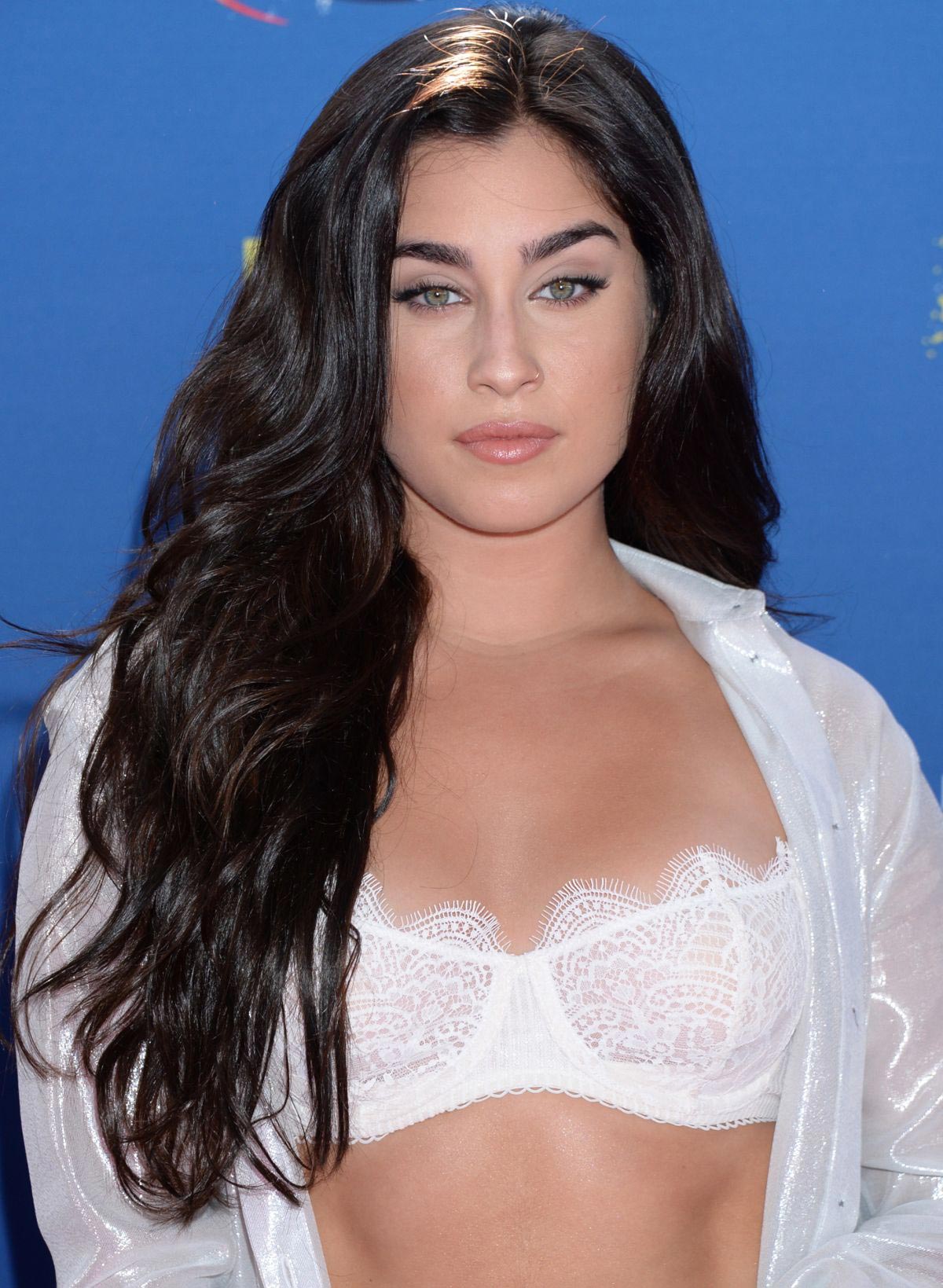 Lauren Jauregui at 2018 Teen Choice Awards in Beverly Hills 2018/08/12