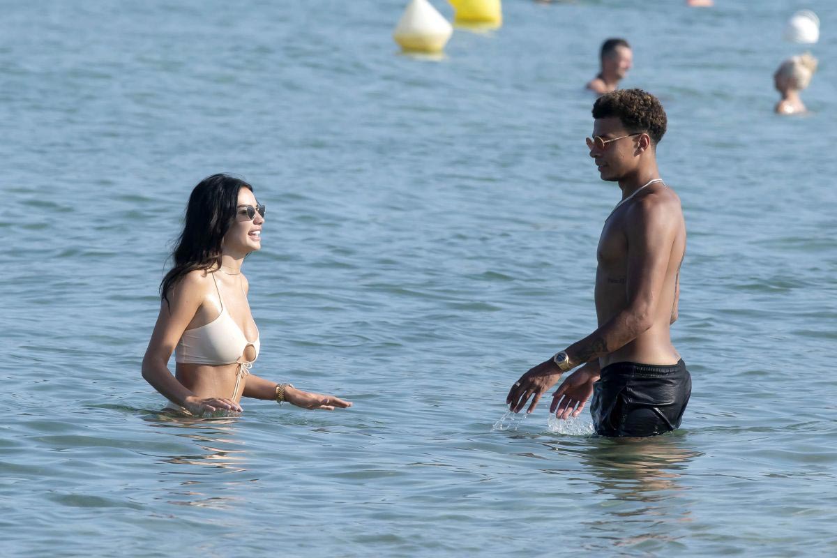 Ruby Mae on the Beach in Saint Tropez 2018/07/31